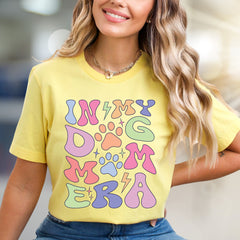 "In My Dog Mom Era" Retro Graphic Tee, a Vibrant Pick for Pet Lovers