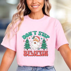 “Don't Stop Believin'” Retro Christmas Graphic Tee, a Festive Holiday Pick for Enthusiasts