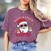 "Christmas Vibes" Groovy Santa Graphic Tee, a Festive Pick for Joy-Seekers