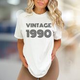"VINTAGE 1990" Retro Stripe Graphic Tee, a Nostalgic Pick for Birthday Celebrations