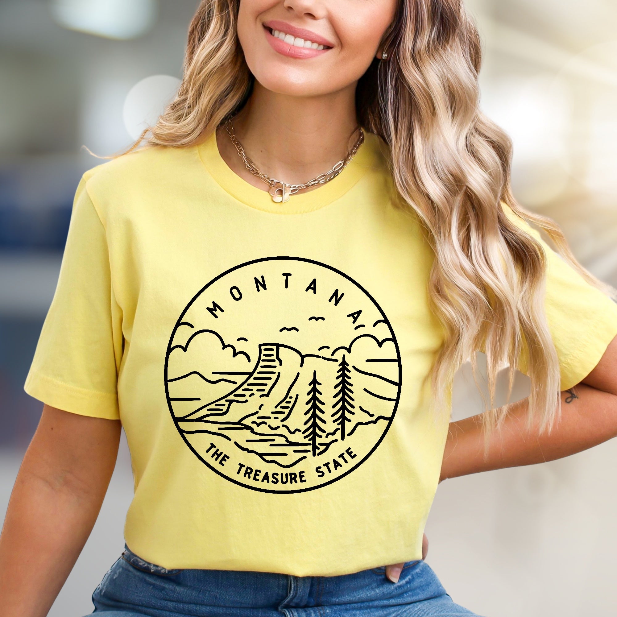 "Montana The Treasure State" Scenic Graphic Tee, a Nature-Inspired Pick for Travelers