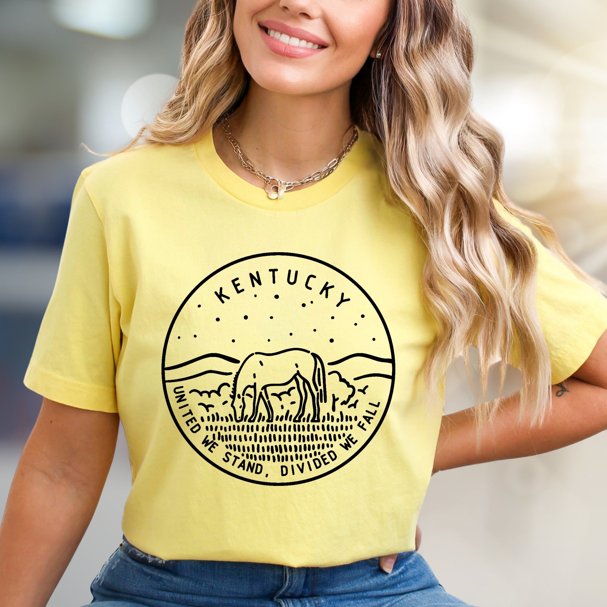 "UNITED WE STAND, DIVIDED WE FALL" Kentucky Horse Graphic Tee, a State Pride Pick for US Citizens