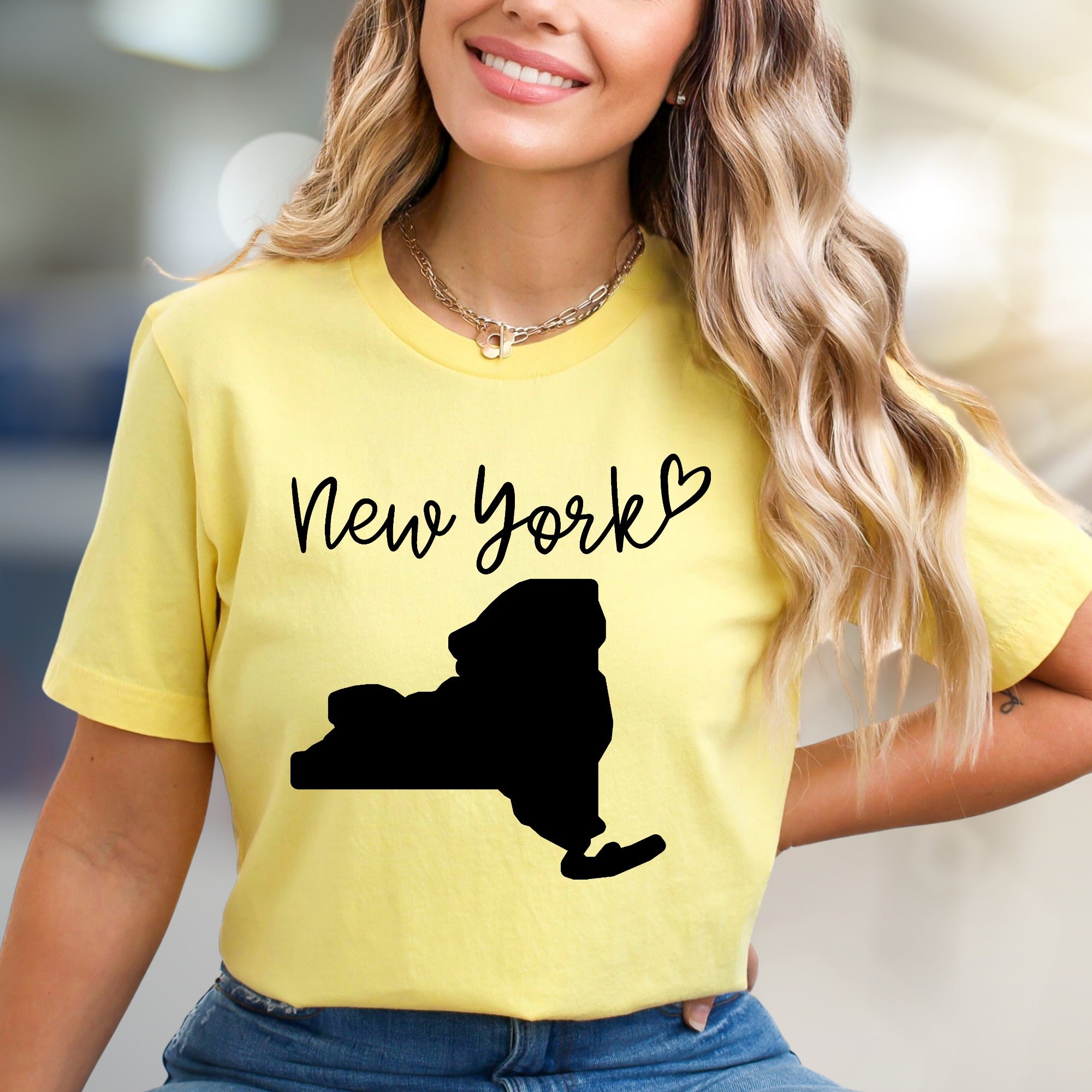 “New York” Landmark Graphic Tee, a State Pride Pick for Travelers