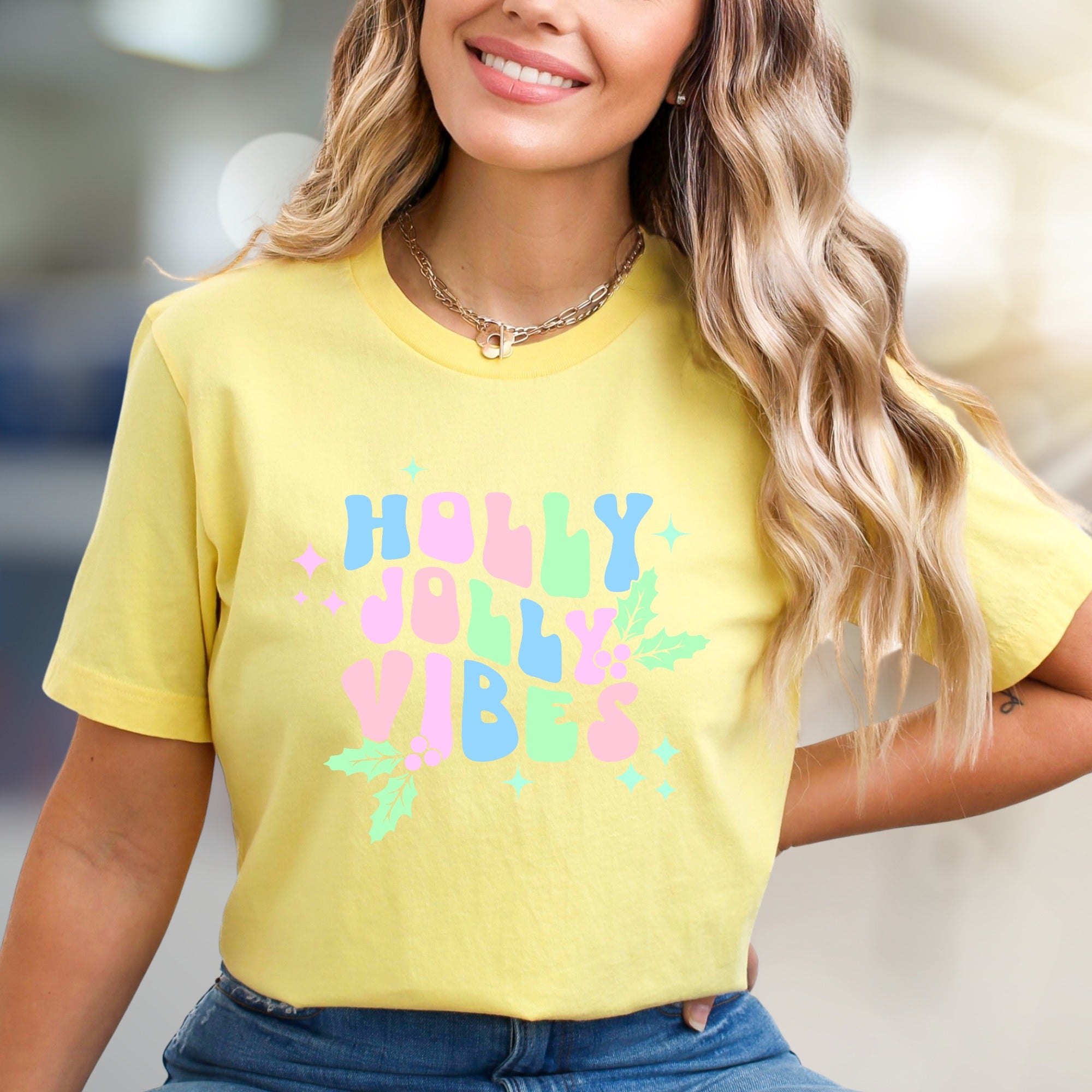 "Holly Jolly Vibes" Holiday Graphic Tee, a Festive Pick for Celebration