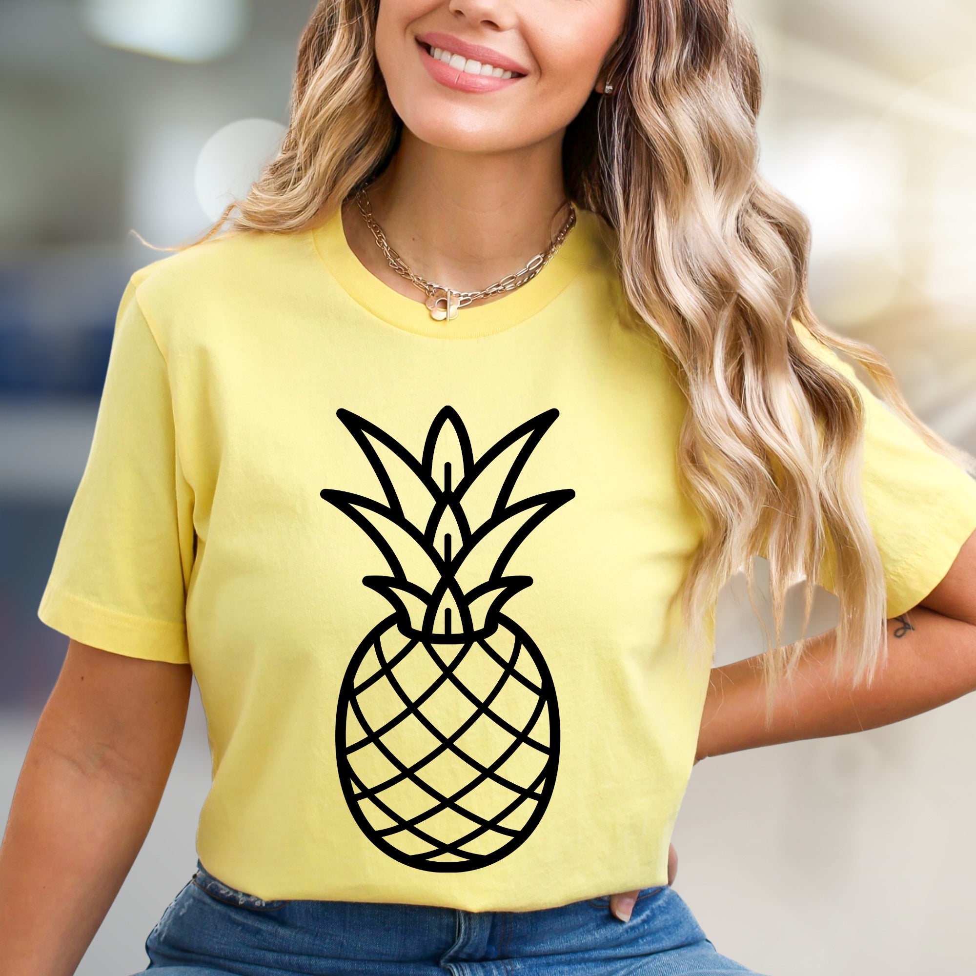 Minimalist Pineapple Graphic Tee, a Tropical Chic Pick for Summer Lovers