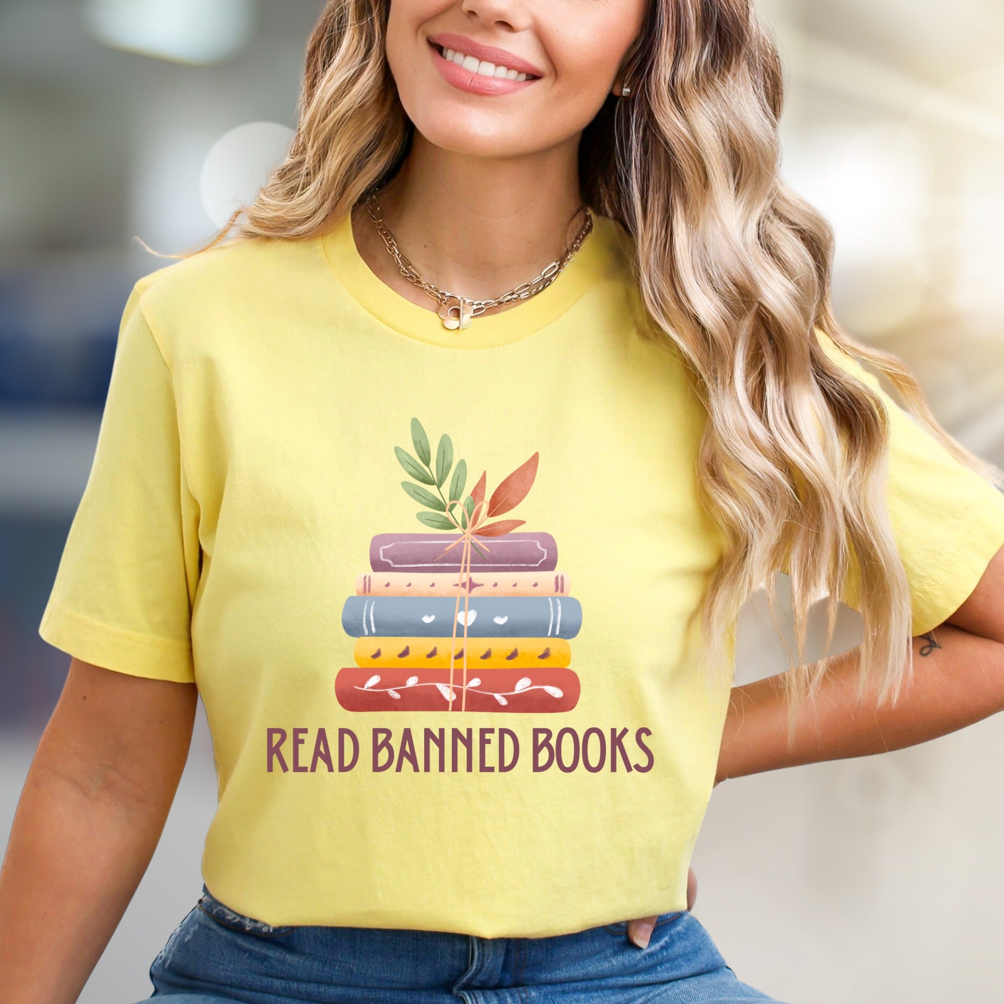 "Read Banned Books" Literary Graphic Tee, A Statement Pick for Avid Readers