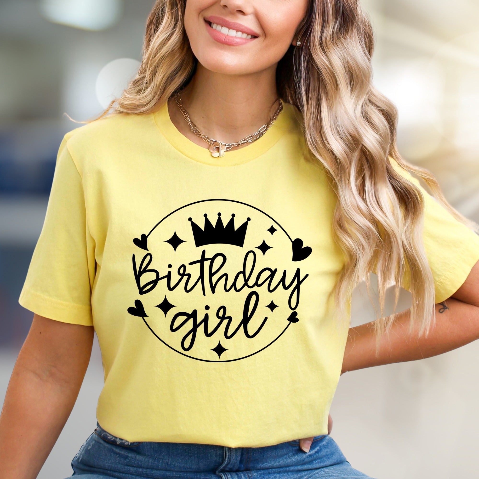 "Birthday Girl" Crown Graphic Tee, a Celebration Pick for Her Special Day