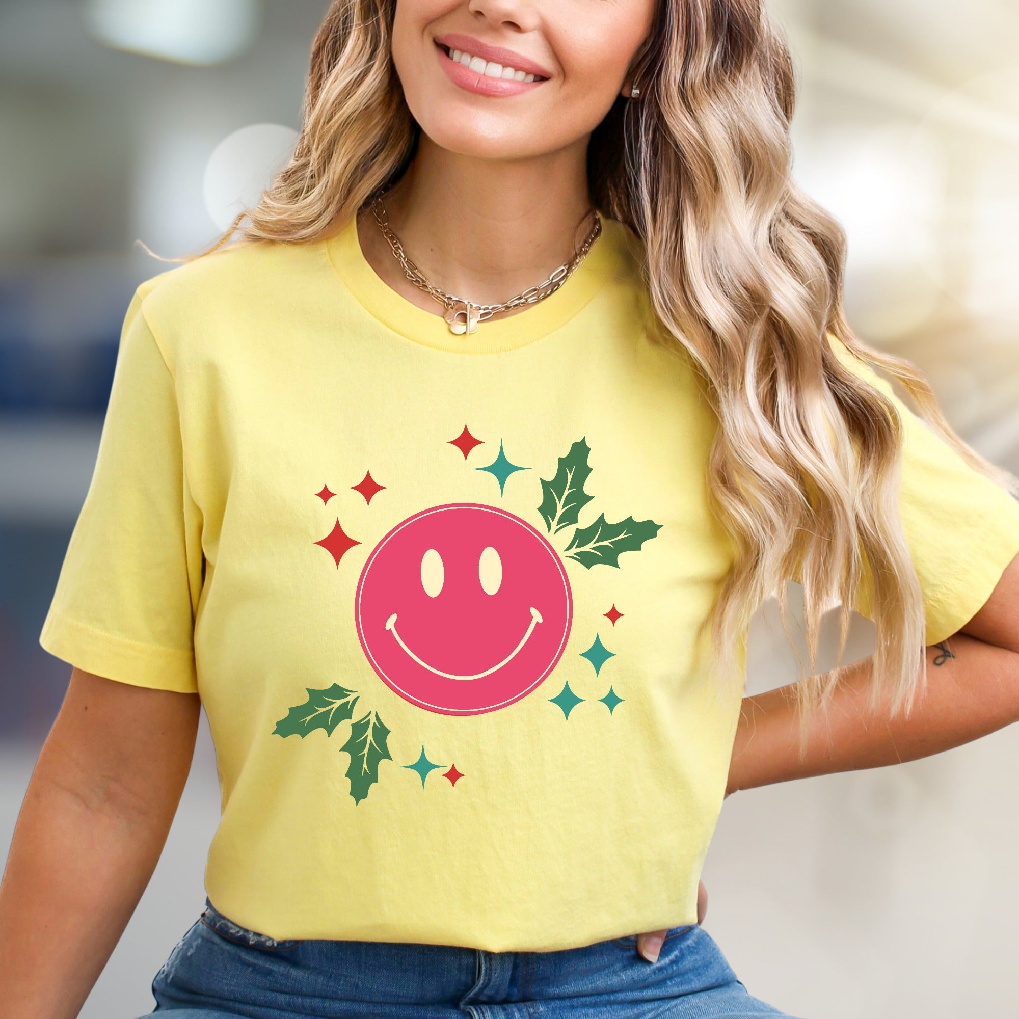 Sparkling Smiley Face Graphic Tee, a Whimsical Pick for Happy Souls