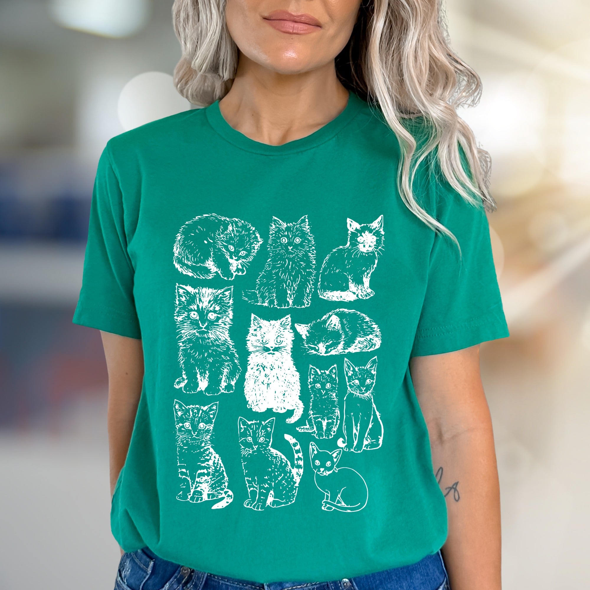 Charming Cat Sketches Graphic Tee, a Feline Lover's Artful Pick