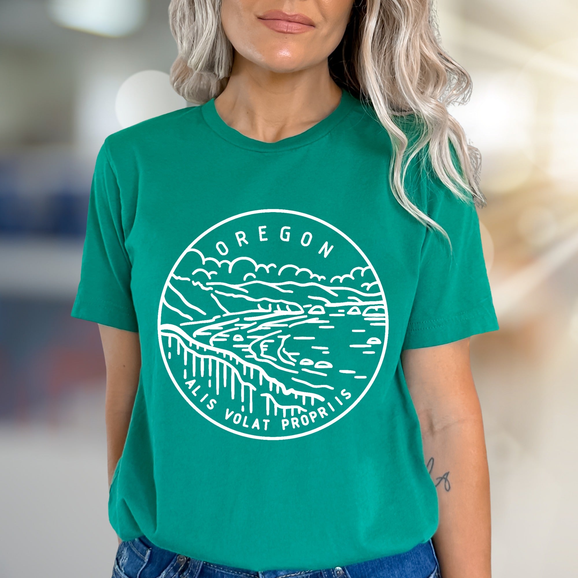 "Oregon: Alis Volat Propriis" Scenic Landscape Graphic Tee, a PNW Explorer Pick for Nature Lovers