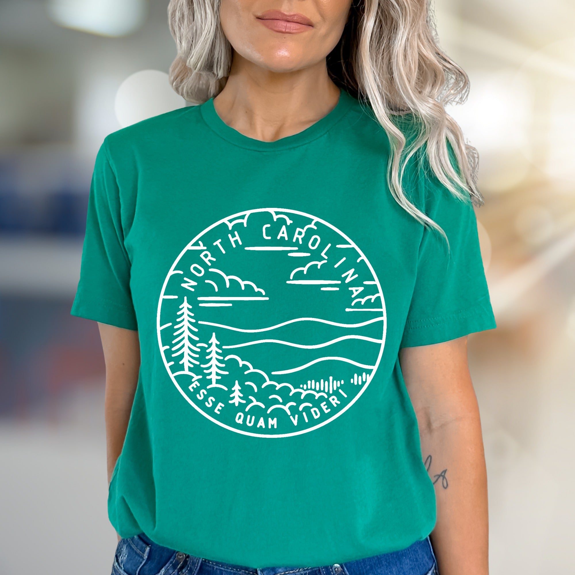 "North Carolina Esse Quam Videri" Minimalist Graphic Tee, a State Pride Pick for Locals & Visitors