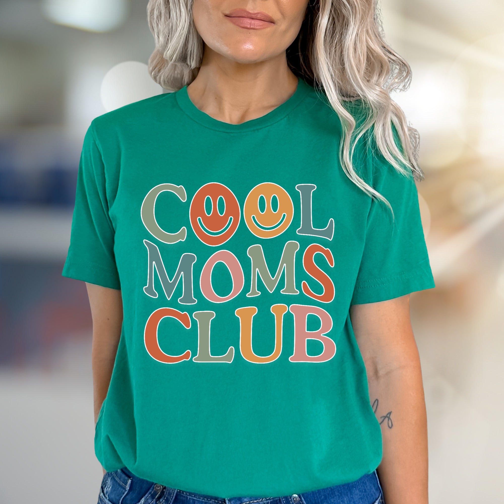 "COOL MOMS CLUB" Retro Smiley Face Graphic Tee, a Trendy Mom Pick for Her