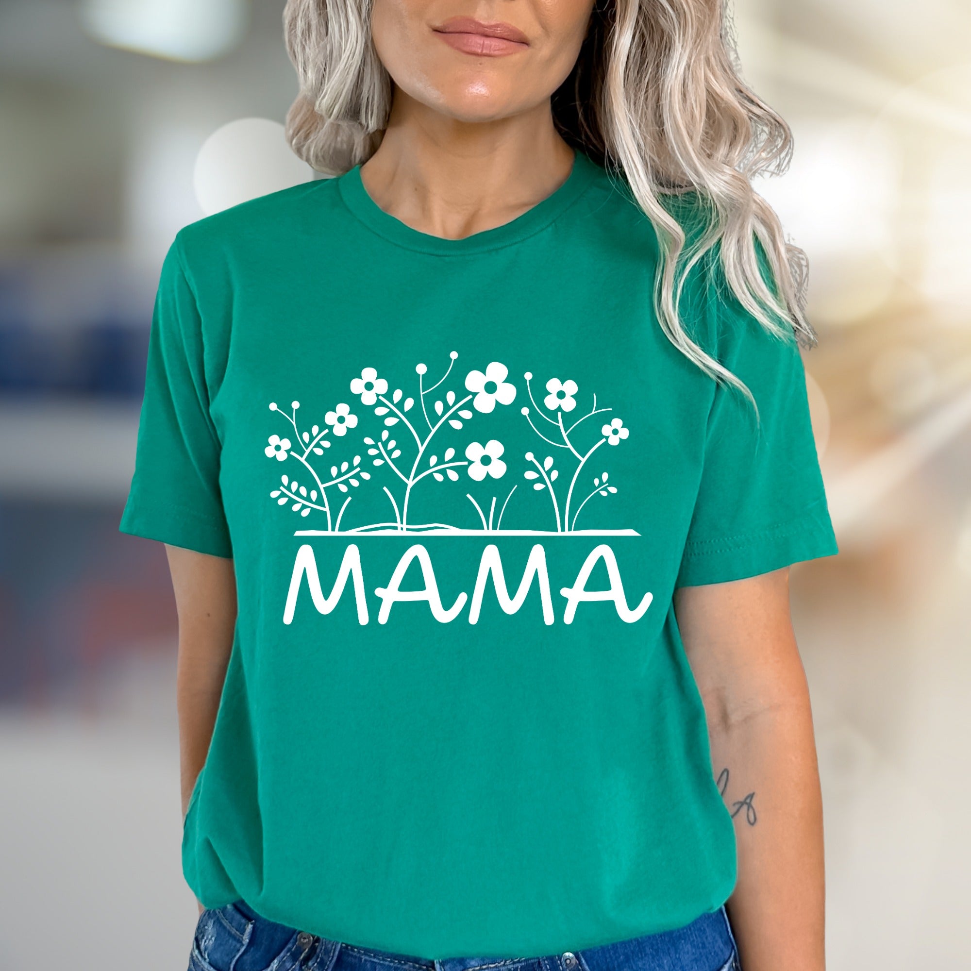 "MAMA" Floral Graphic Tee, A Sweet Blossom Pick for Loving Mothers