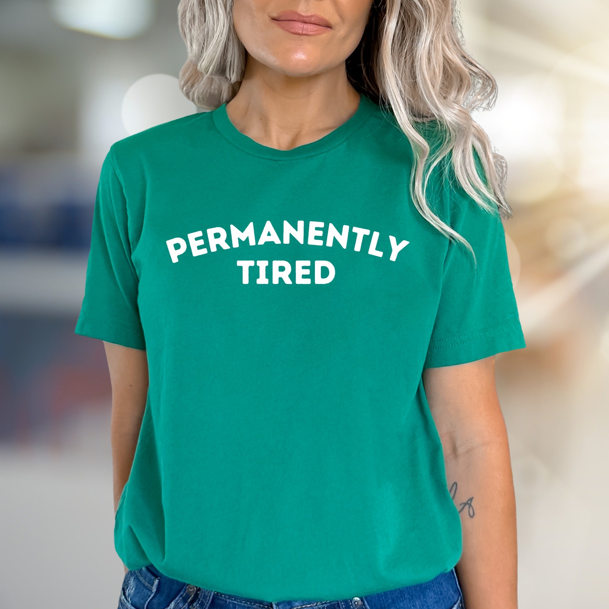 "Permanently Tired" Slogan Graphic Tee, a Relatable Statement Top for Everyone