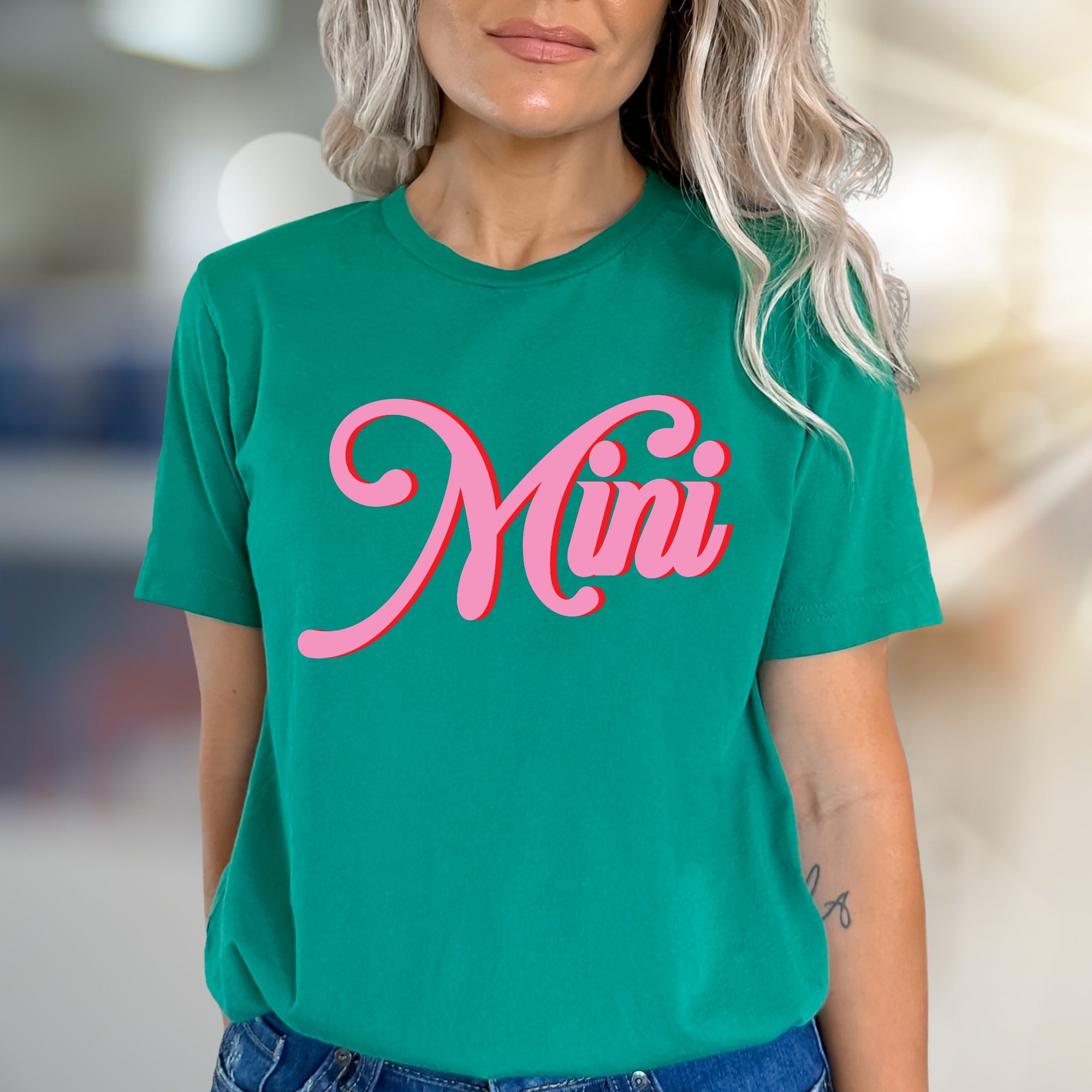 "Mini" Retro Script Graphic Tee, a Sweet Style Pick for Trendy Individuals