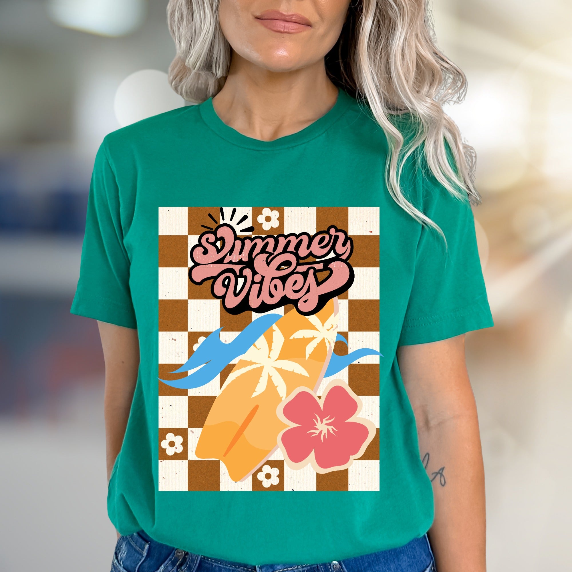 "Summer Vibes" Retro Tropic Graphic Tee, a Vacation Chic Pick for Beach Lovers