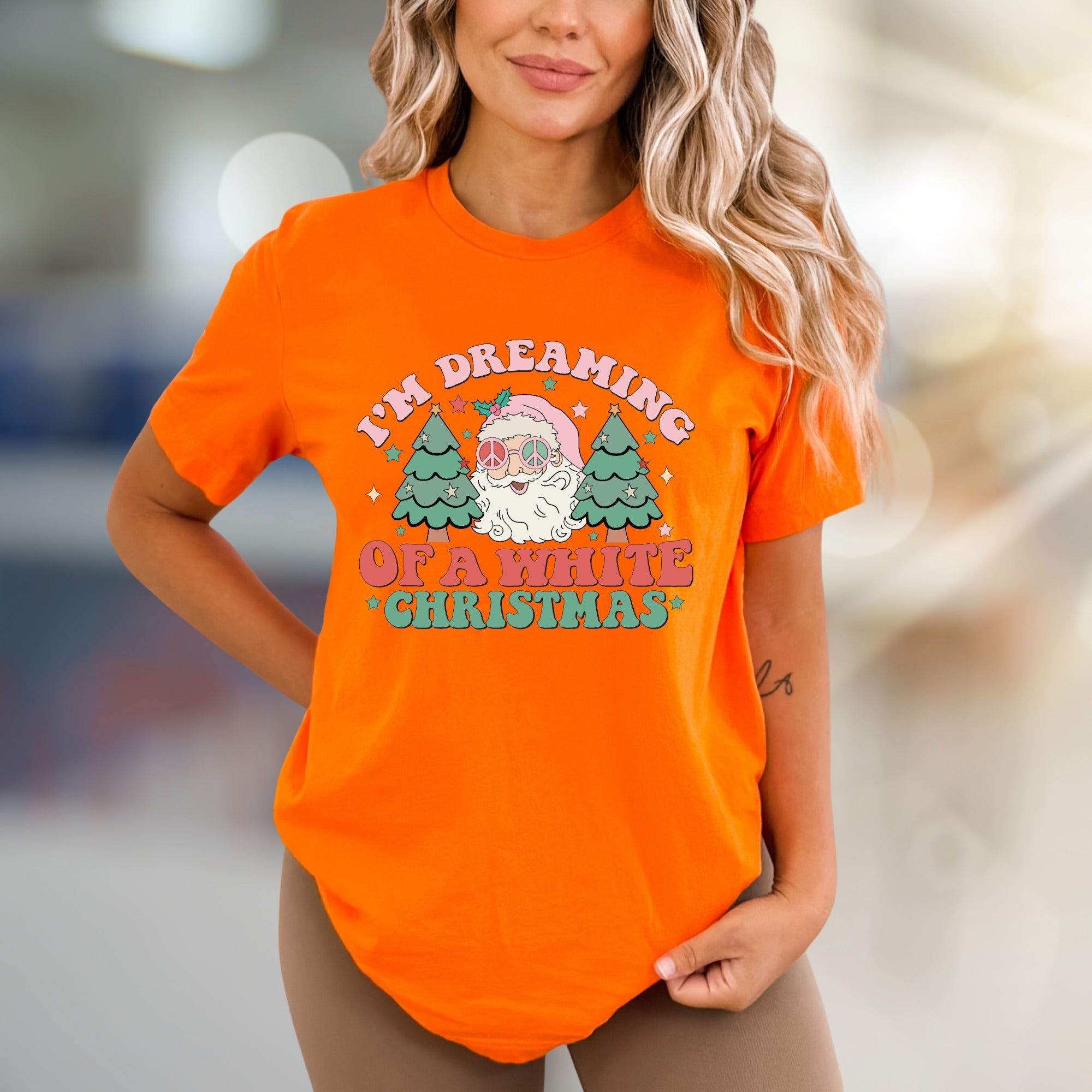 "I'm Dreaming of a White Christmas" Retro Santa Graphic Tee, a Festive Comfort Pick for Holiday Enthusiasts