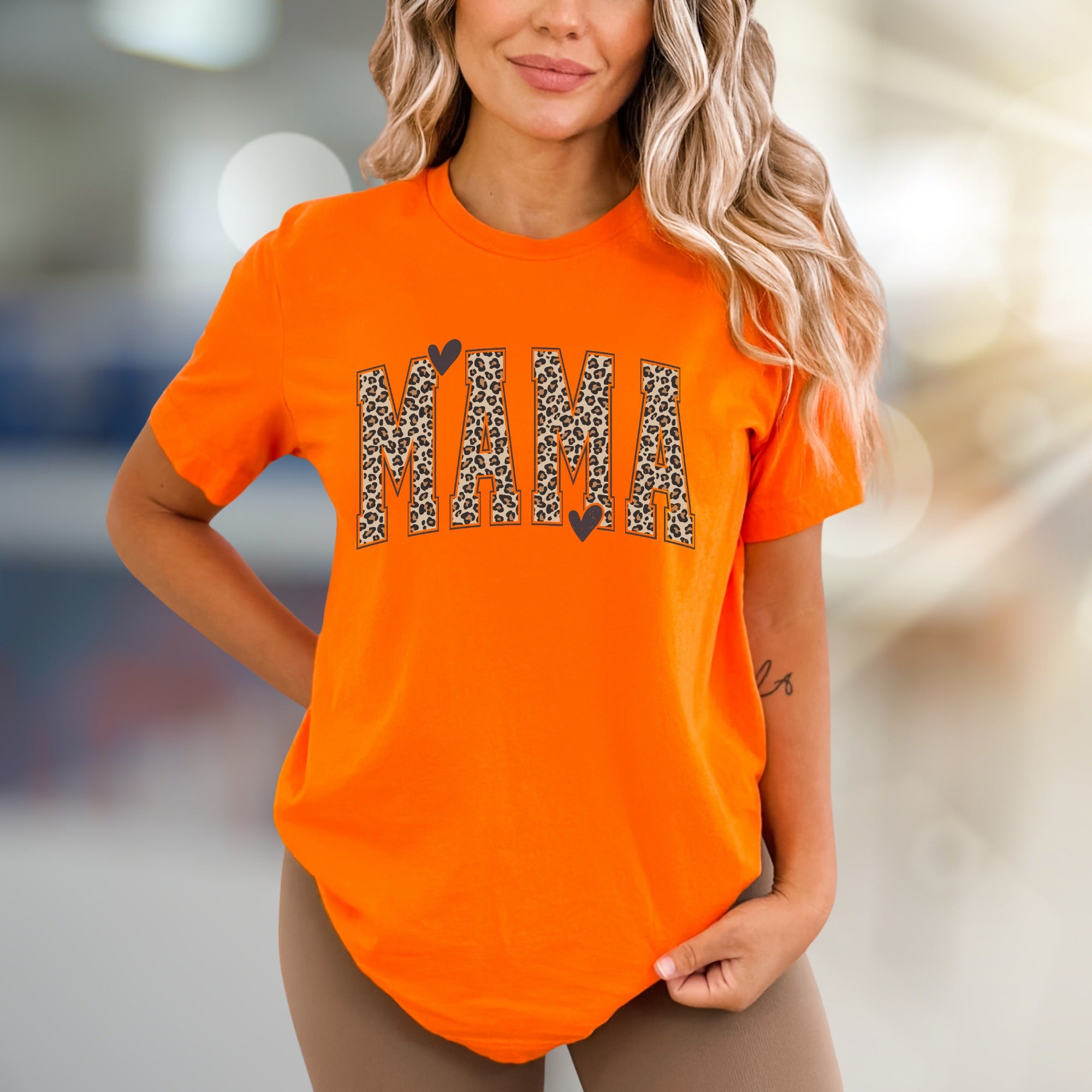"MAMA" Leopard Print Graphic Tee, a Chic Motherhood Pick for Style Enthusiasts