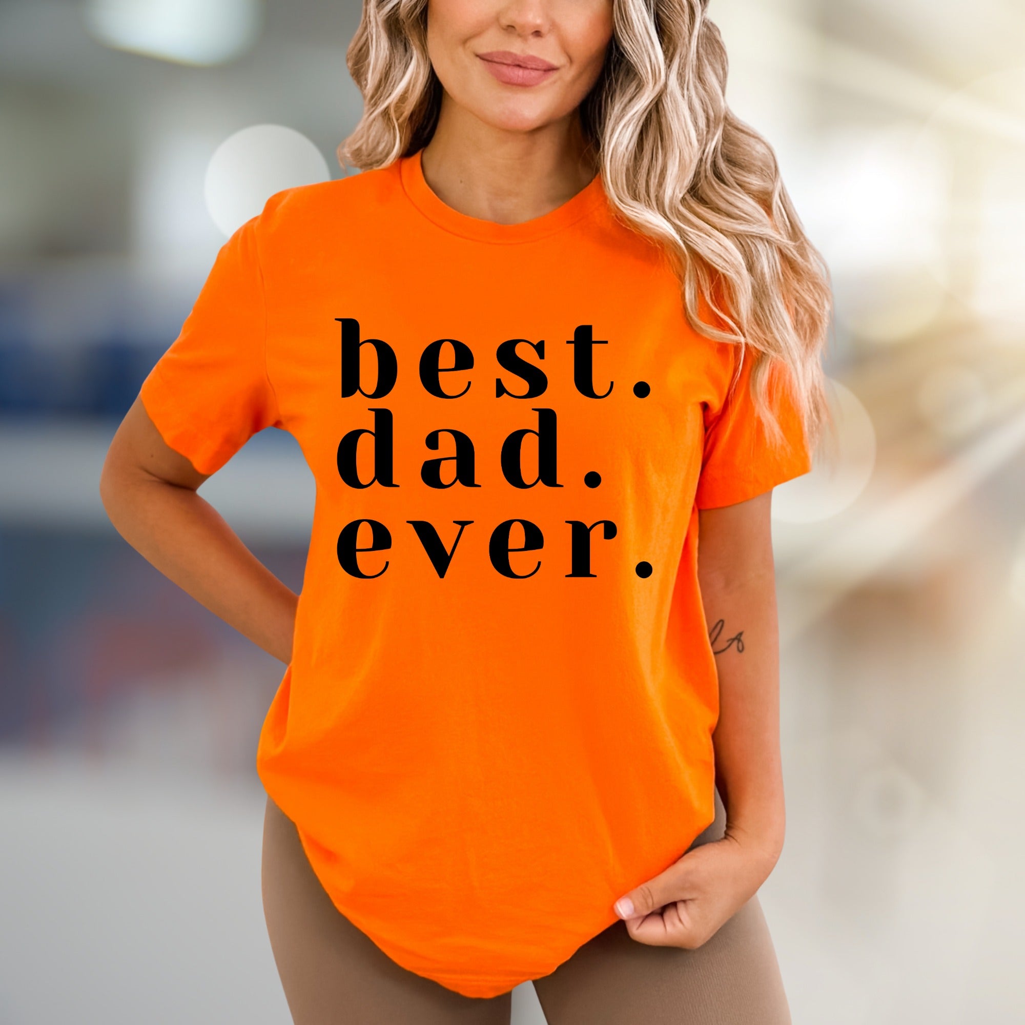 "Best Dad Ever" Expressive Graphic Tee, A Heartfelt Pick for Proud Children