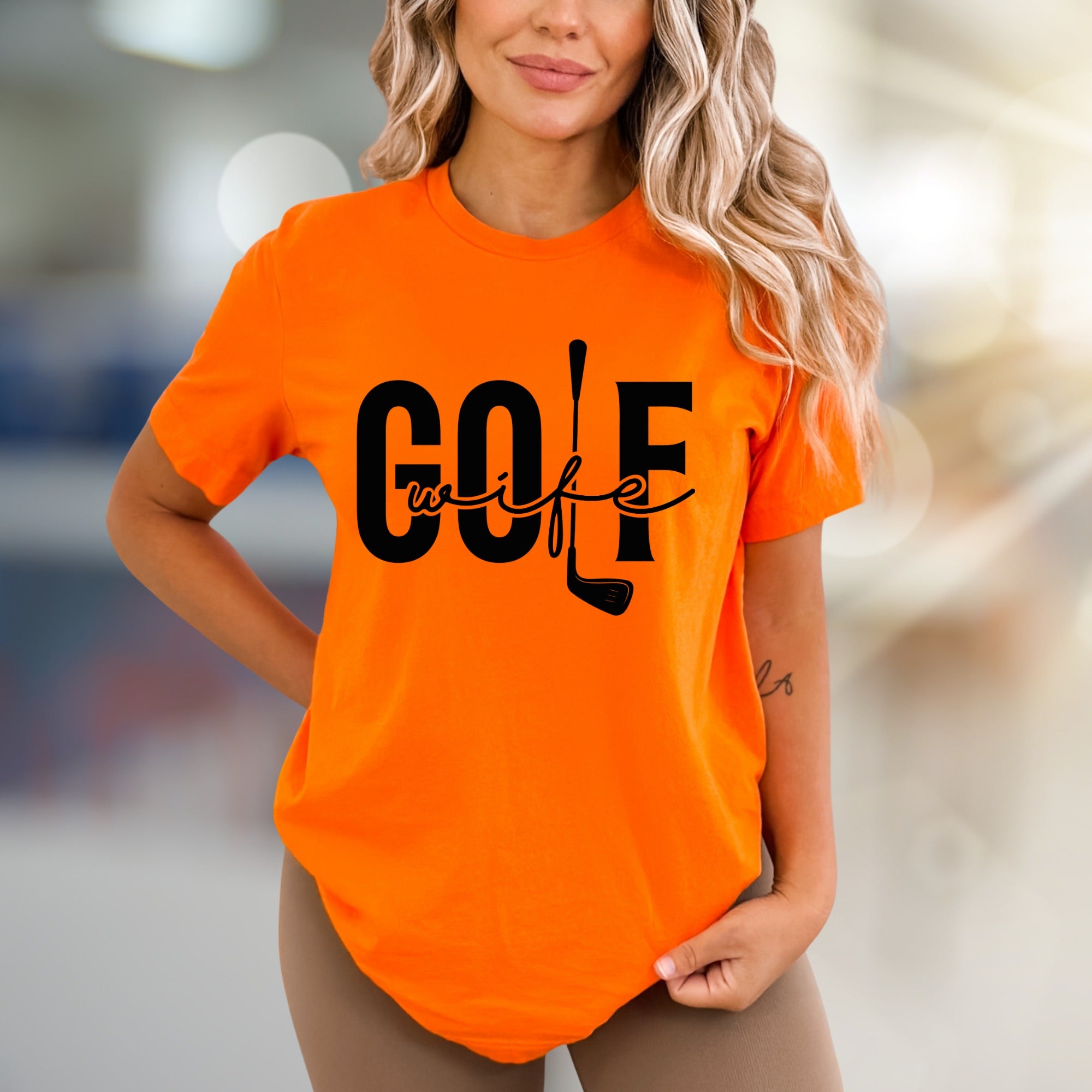 "GOLF wife" Golf Club Graphic Tee, a Sporty Pick for Golf Enthusiasts