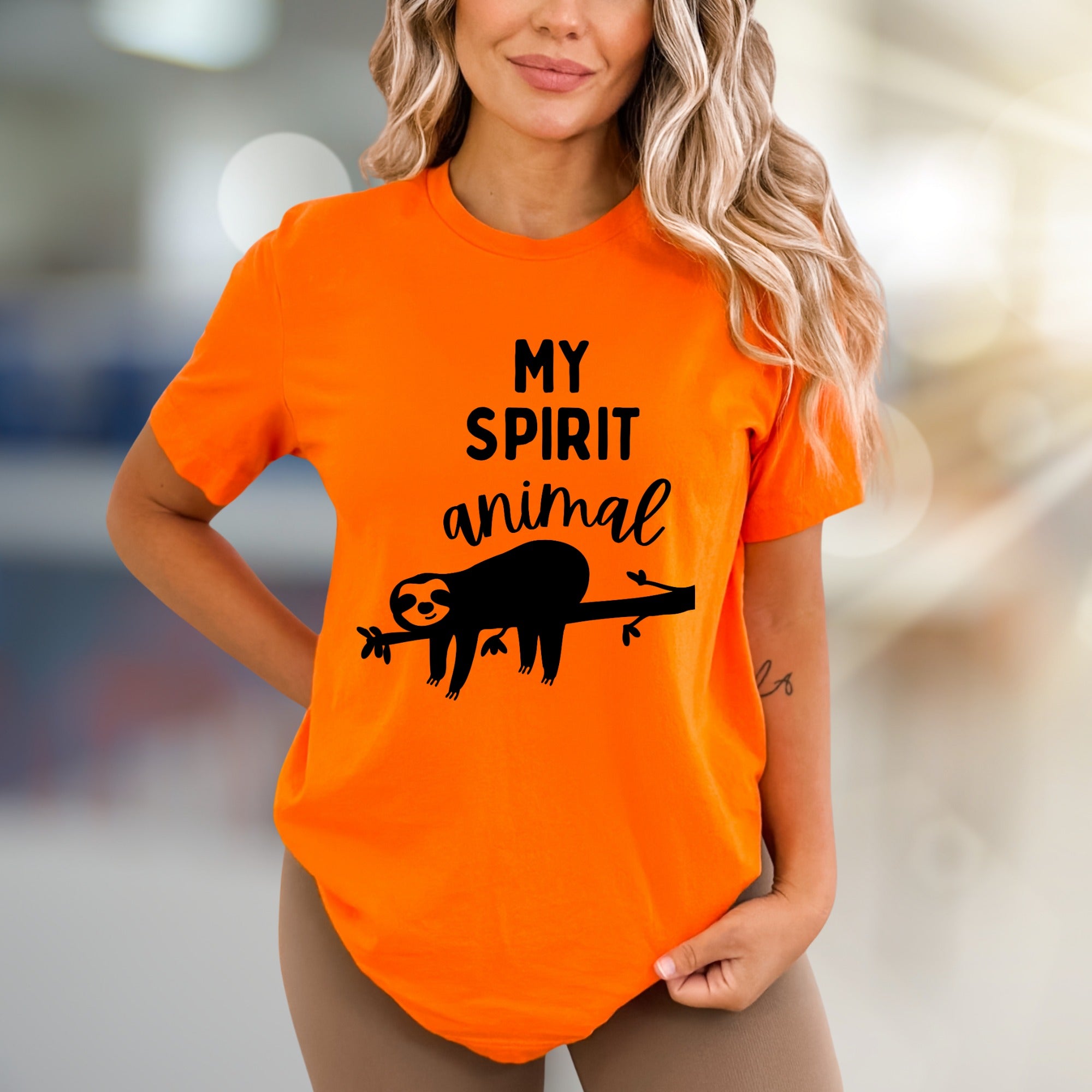 "MY SPIRIT ANIMAL" Sloth Graphic Tee, a Relaxed Lifestyle Pick for Animal Lovers