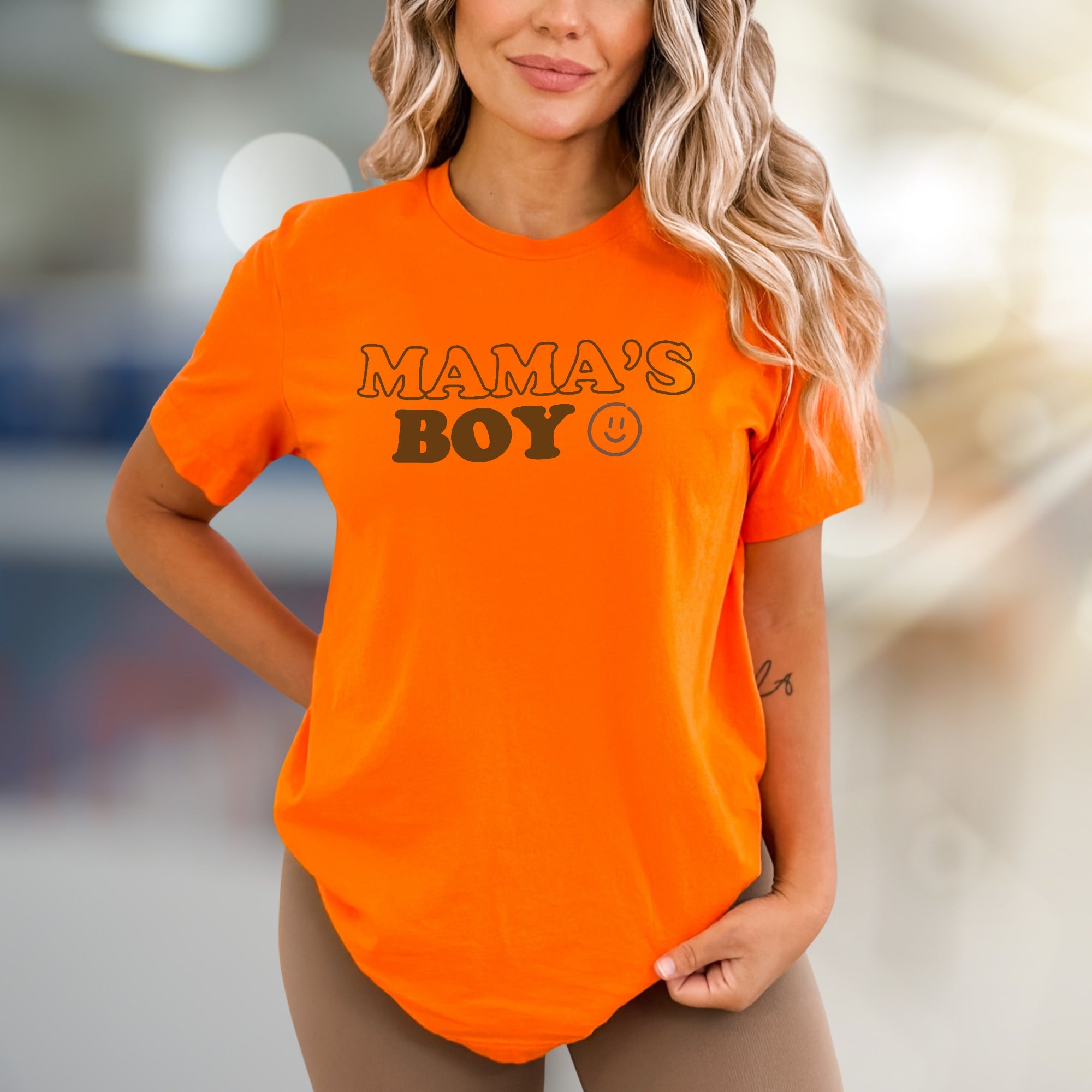 "Mama's Boy" Retro Smiley Graphic Tee, a Sweet Gift for Sons & Moms