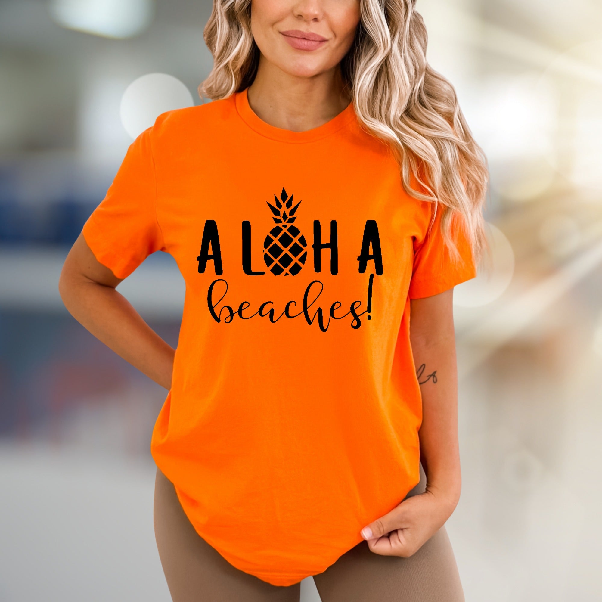 "ALOHA beaches!" Pineapple Graphic Tee, a Tropical Vibe for Island Lovers