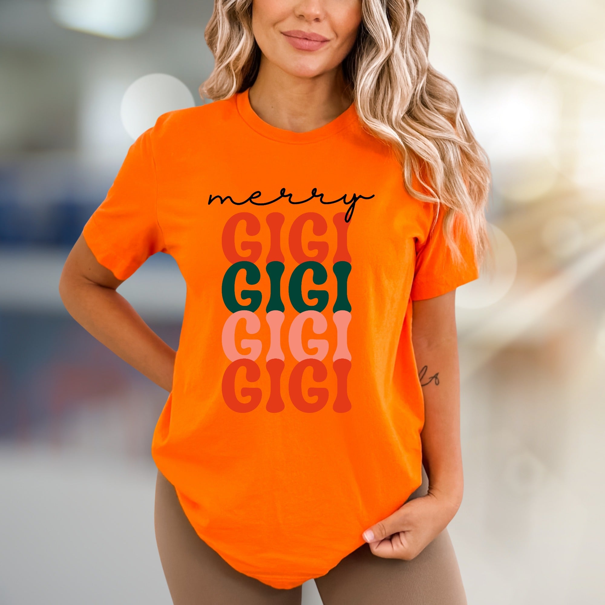 “Merry Gigi” Festive Graphic Tee, a Grandparent's Joyful Pick for Family