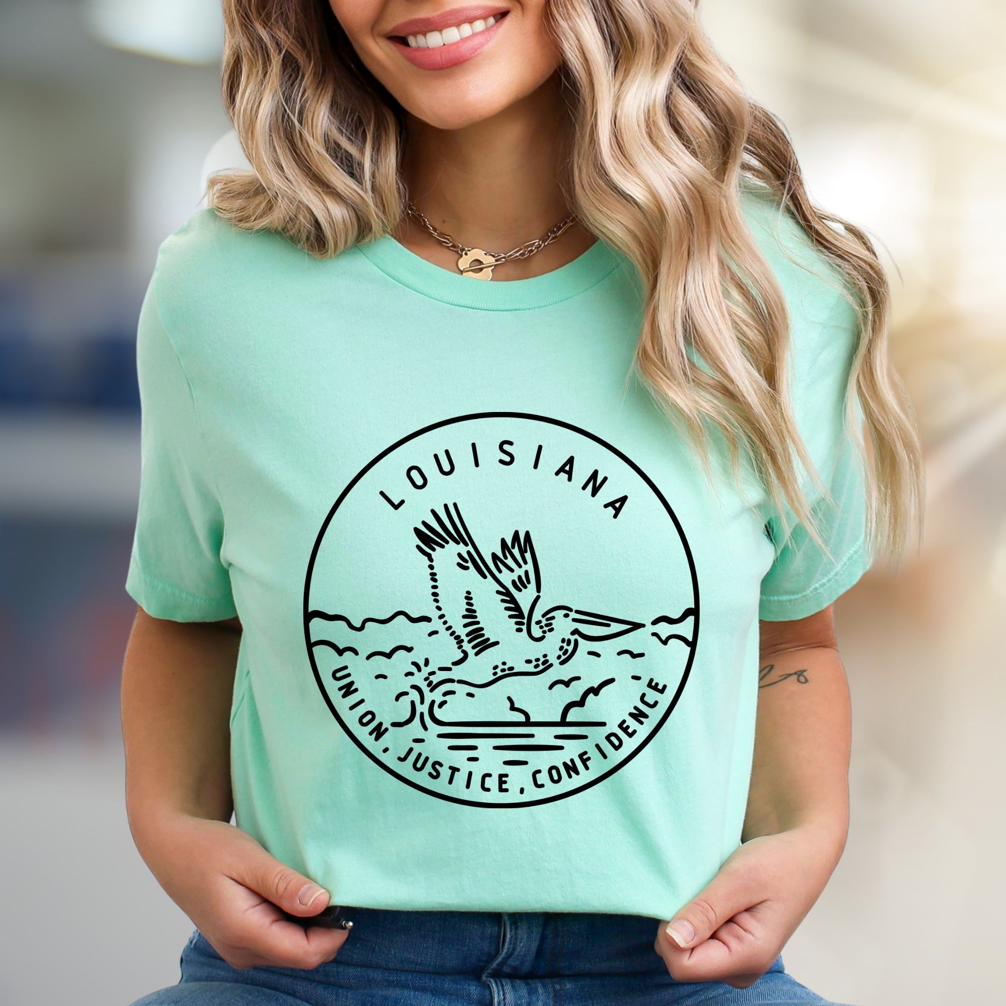 "LOUISIANA" Pelican Seal Graphic Tee, a State Pride Pick for Souvenir Lovers
