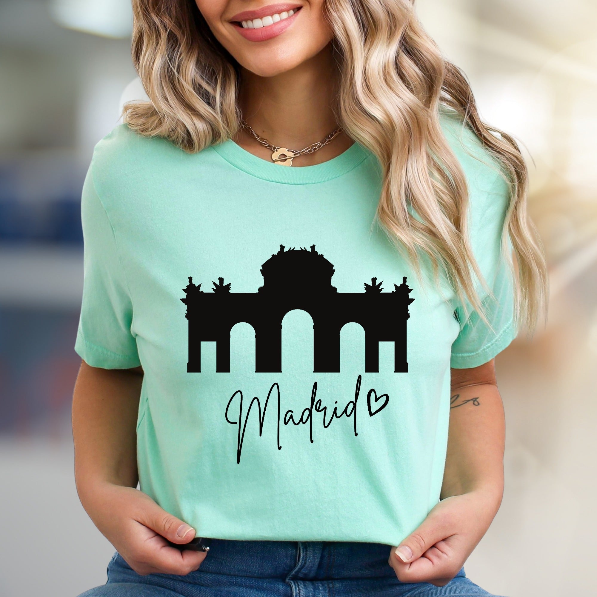 “Madrid ❤️” Cityscape Graphic Tee, A Travel Enthusiast's Souvenir