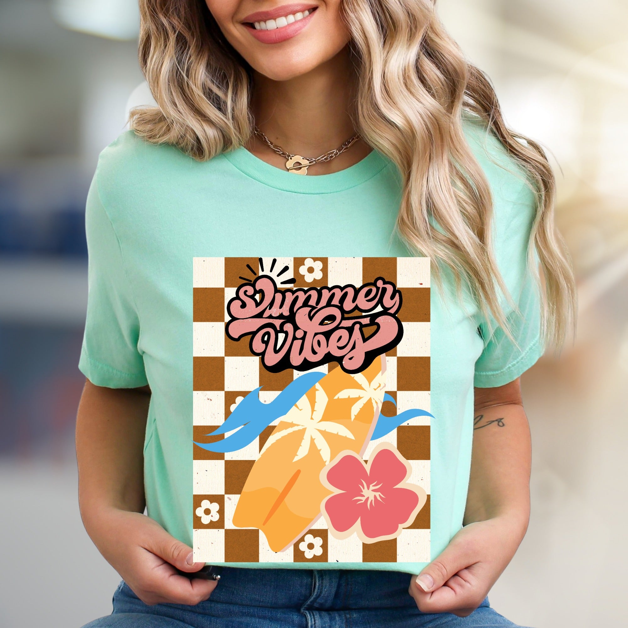 "Summer Vibes" Retro Tropic Graphic Tee, a Vacation Chic Pick for Beach Lovers