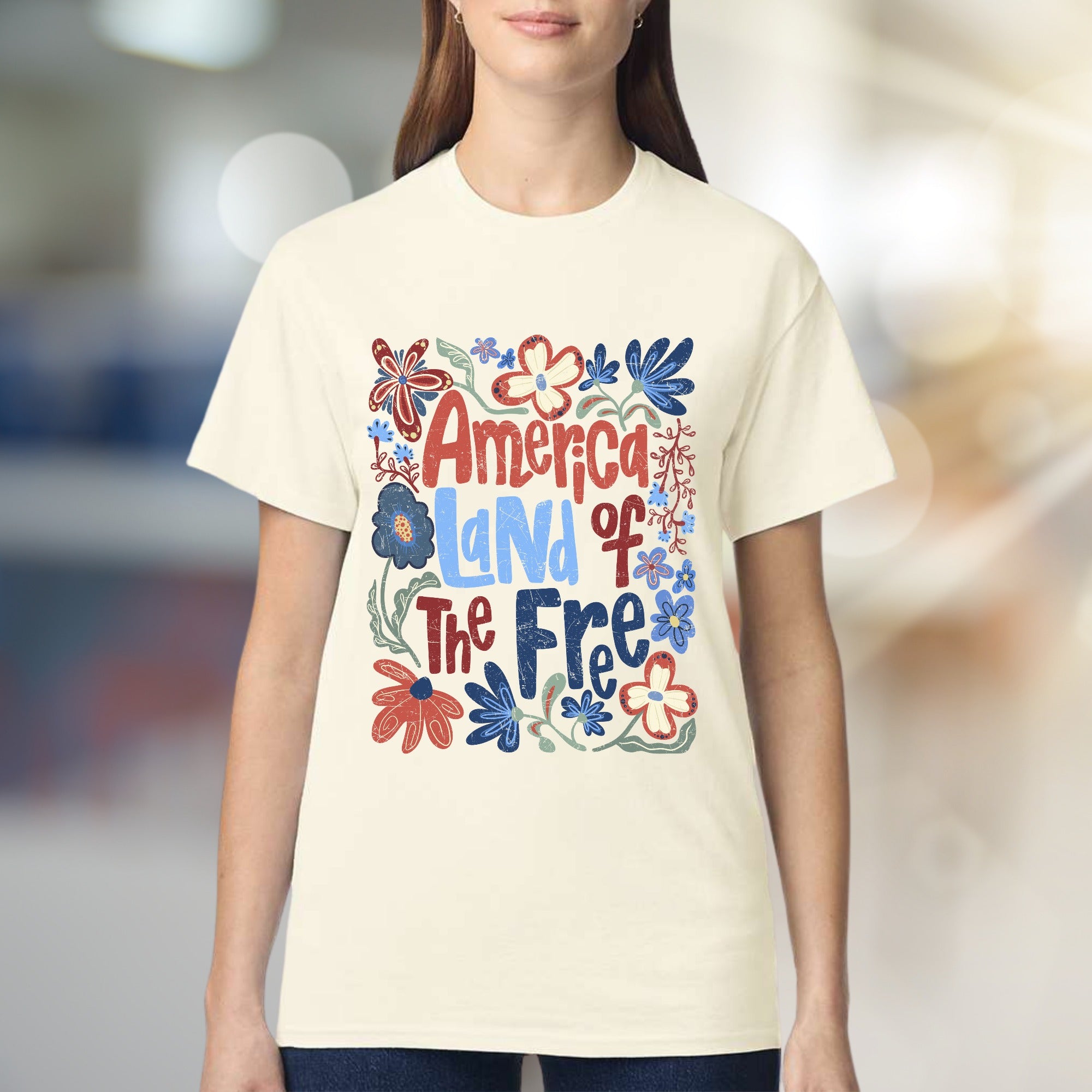 "America Land of The Free" Floral Graphic Tee, a Patriotic Casual Pick for Everyday Wear