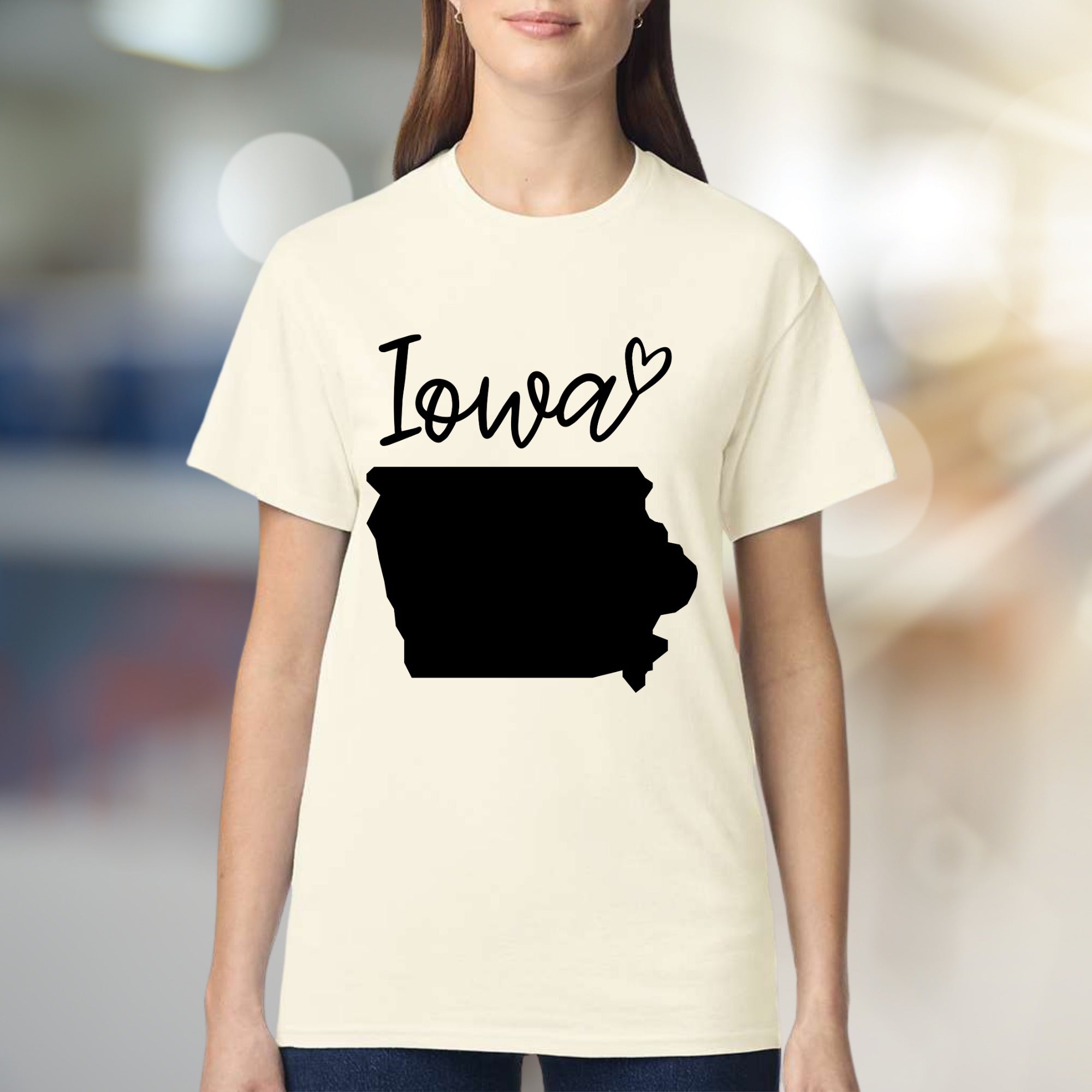 “Iowa” State Outline Graphic Tee, a Hometown Love Pick for Residents