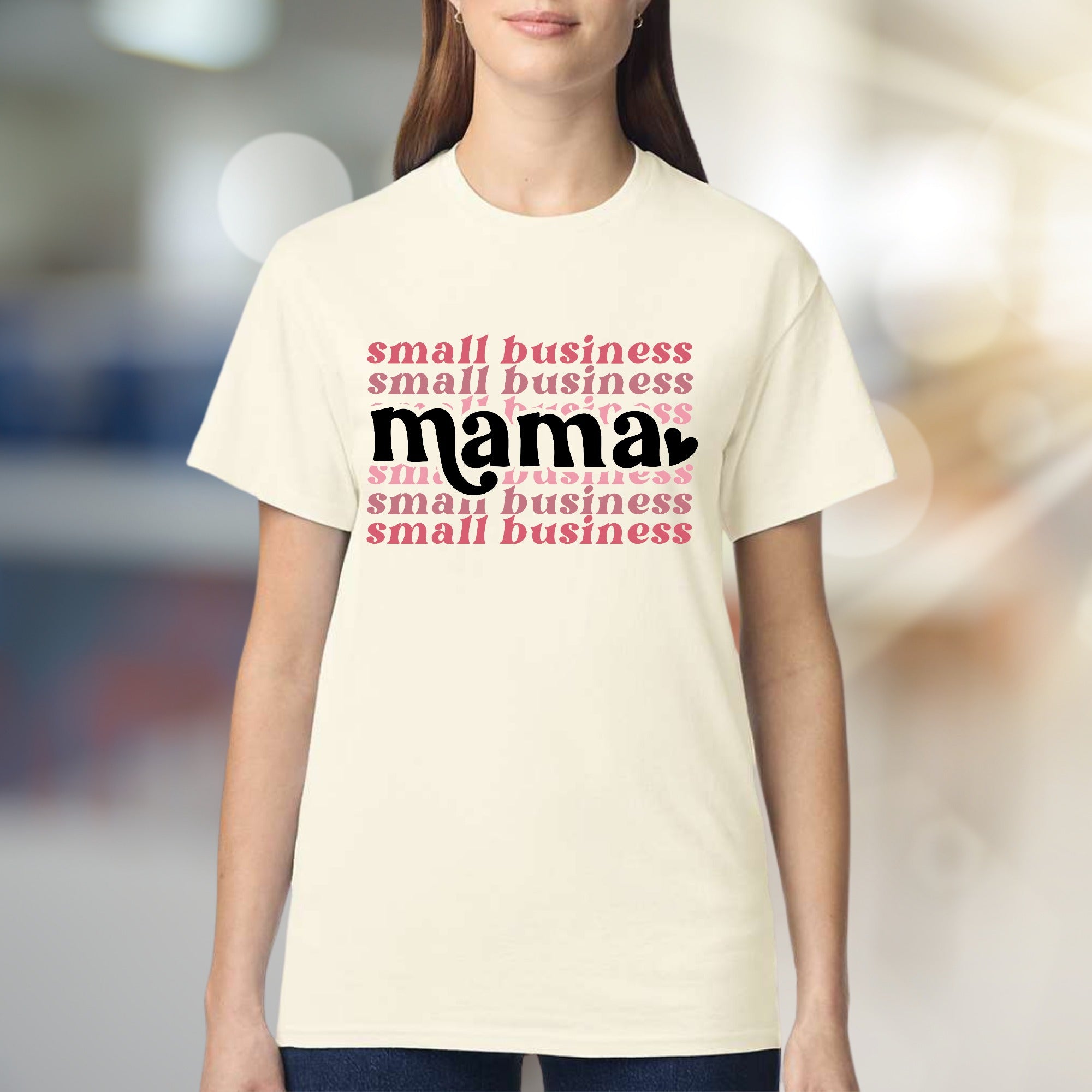 "Small Business Mama" Retro Graphic Tee, a Heartfelt Pick for Entrepreneurial Moms