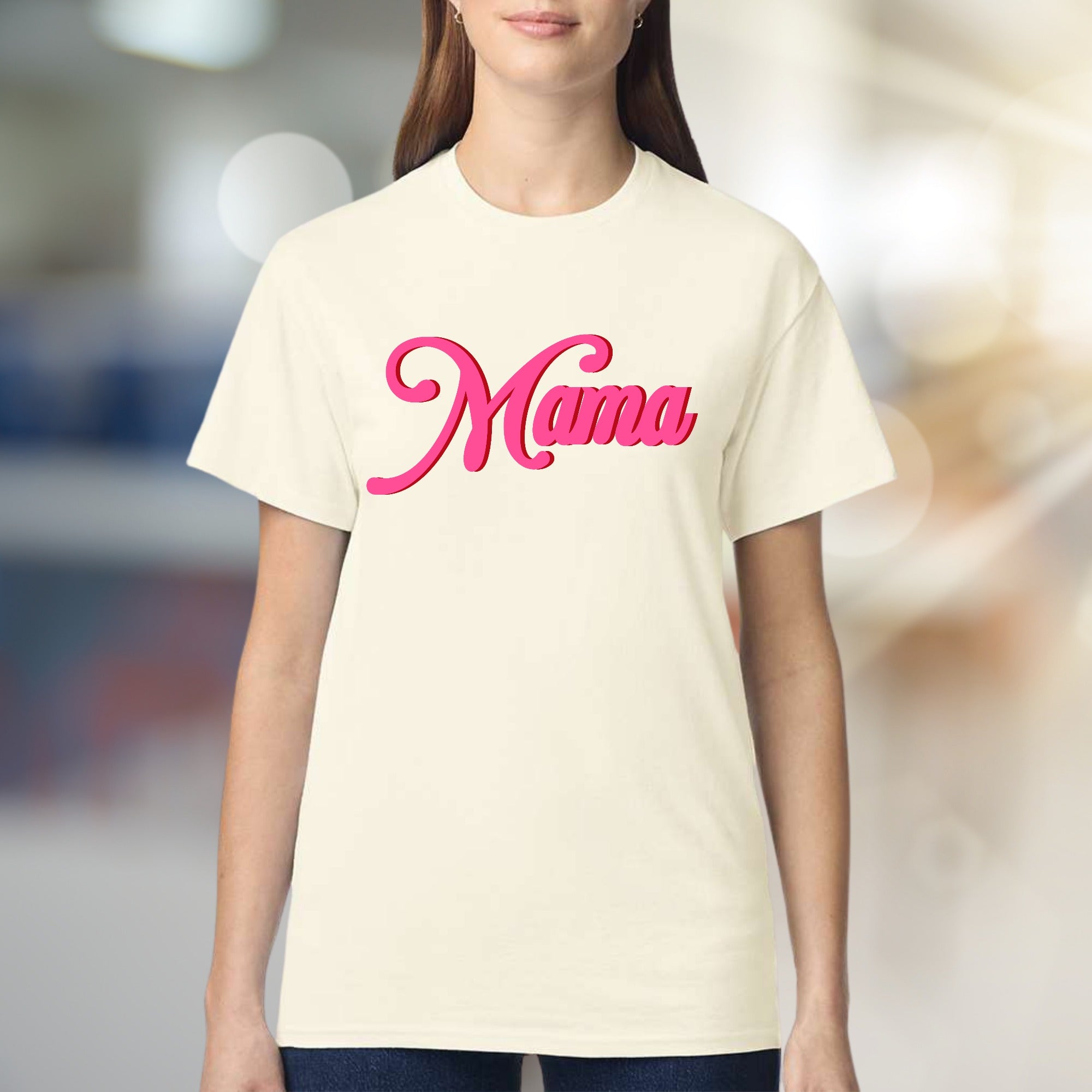"Mama" Retro Graphic Tee, a Wavy Script Pick for Modern Moms