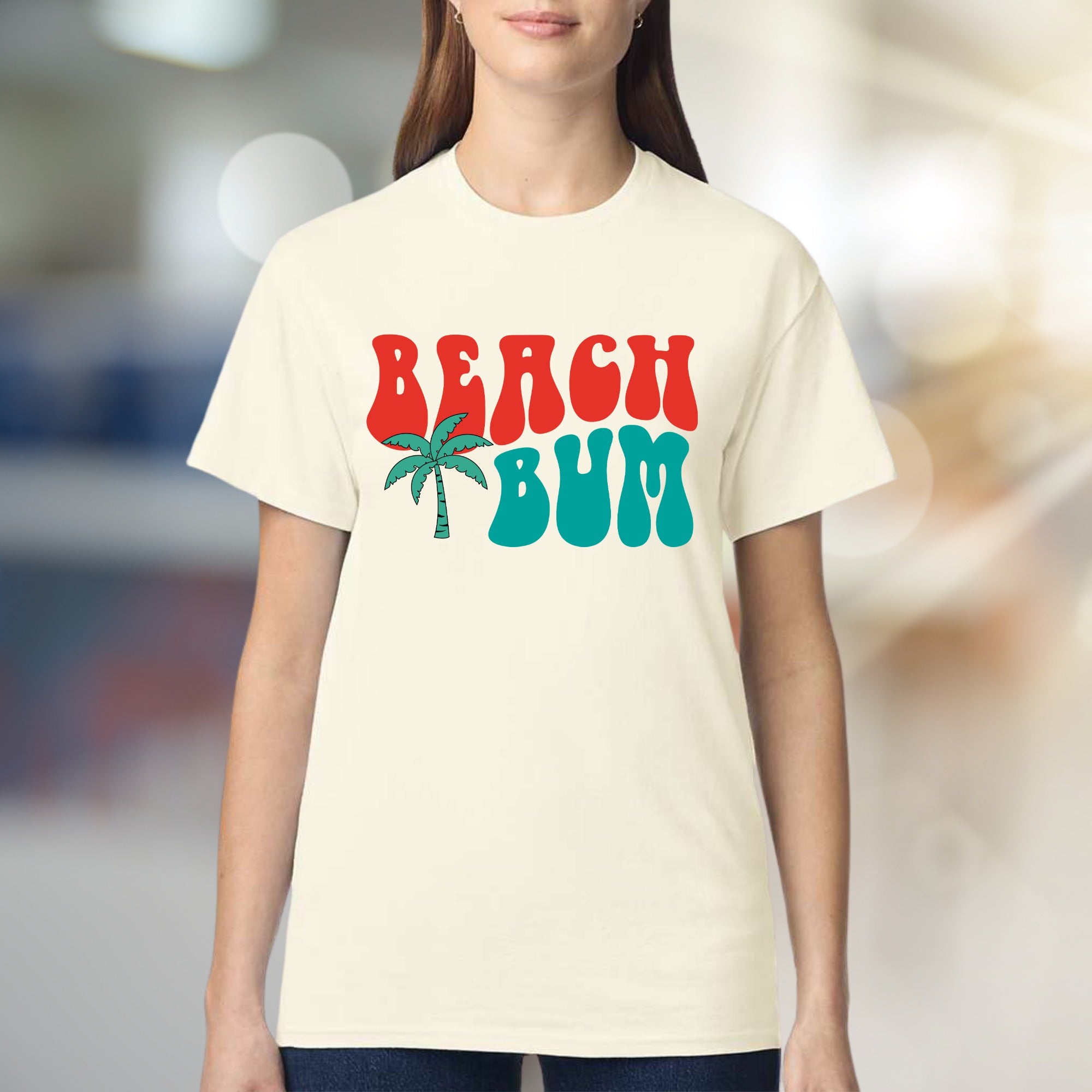 "Beach Bum" Retro Palm Graphic Tee, a Laid-Back Summer Pick for Vacationers