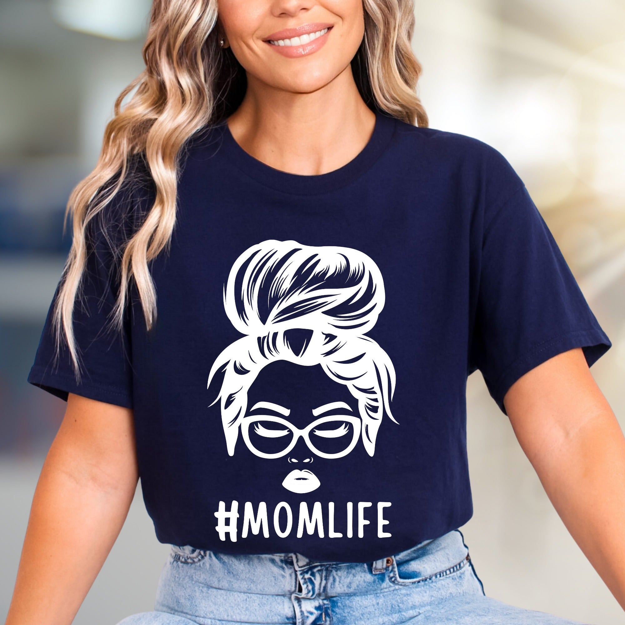 #MOMLIFE Messy Bun Afrocentric Graphic Tee, a Motherhood Style Pick for Everyday