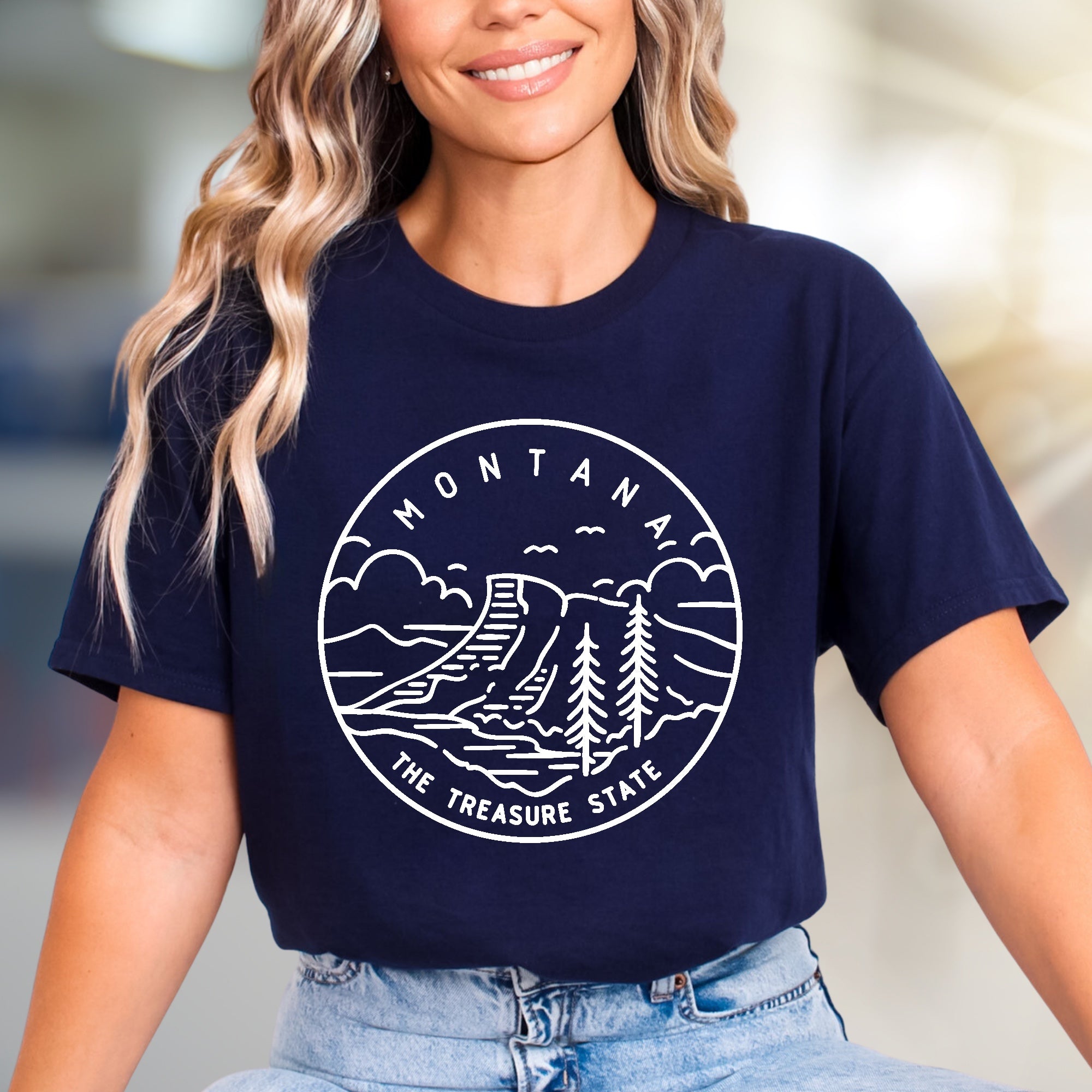 "Montana The Treasure State" Scenic Graphic Tee, a Nature-Inspired Pick for Travelers