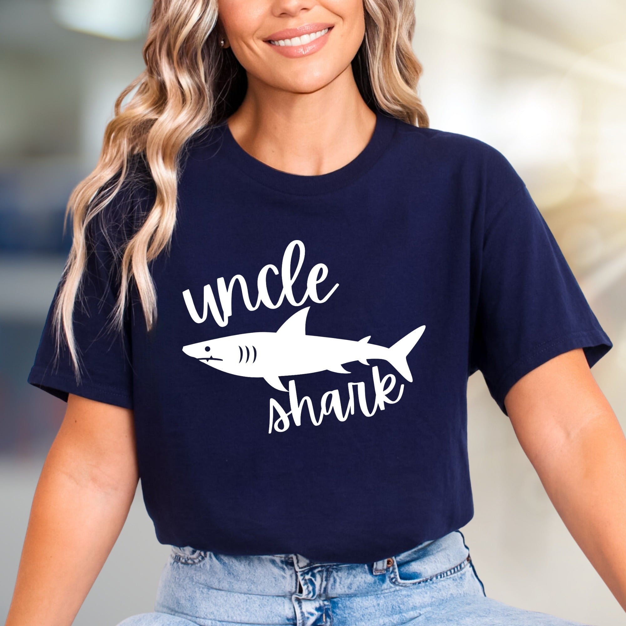"Uncle Shark" Family Fun Graphic Tee, a Playful Pick for Every Cool Uncle