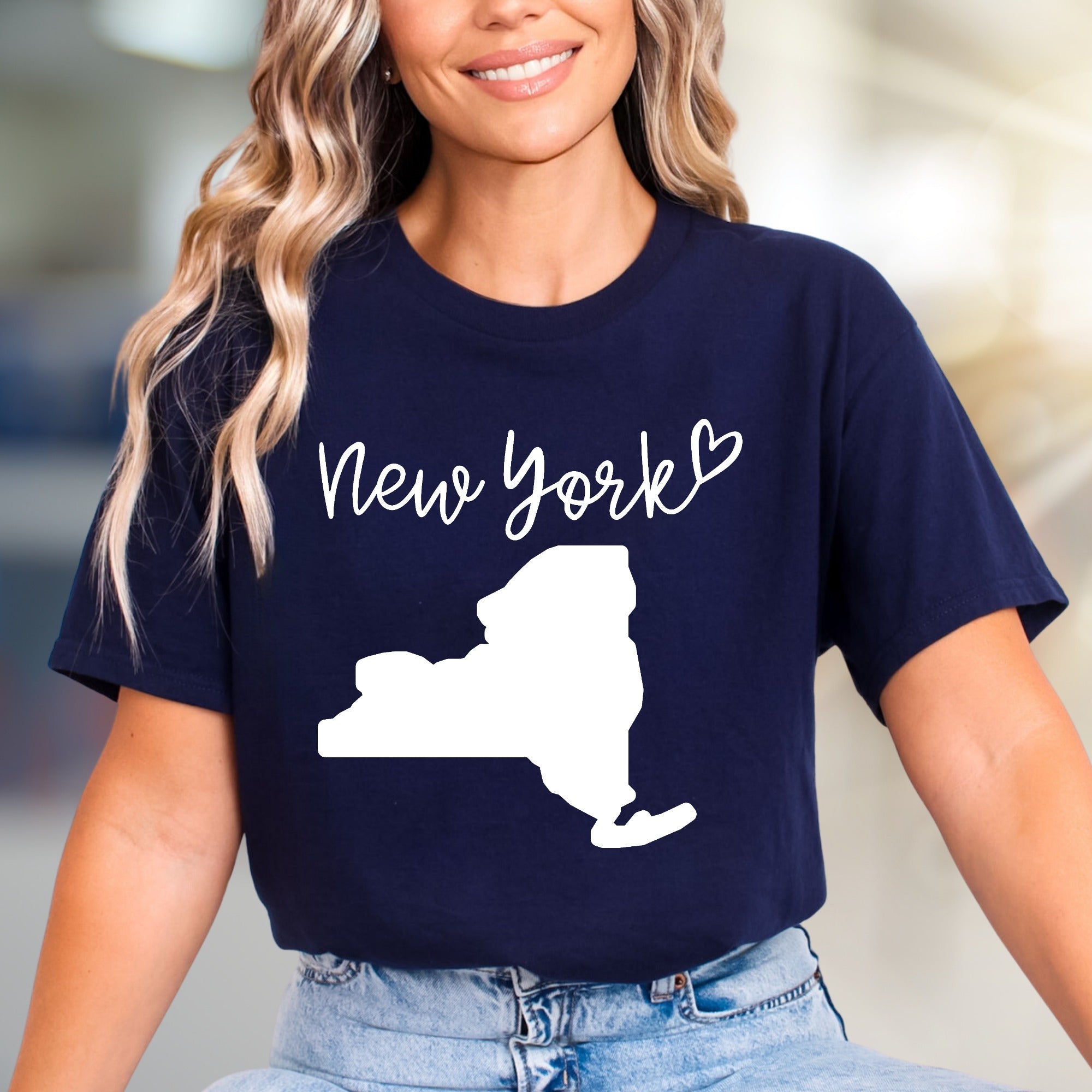 “New York” Landmark Graphic Tee, a State Pride Pick for Travelers