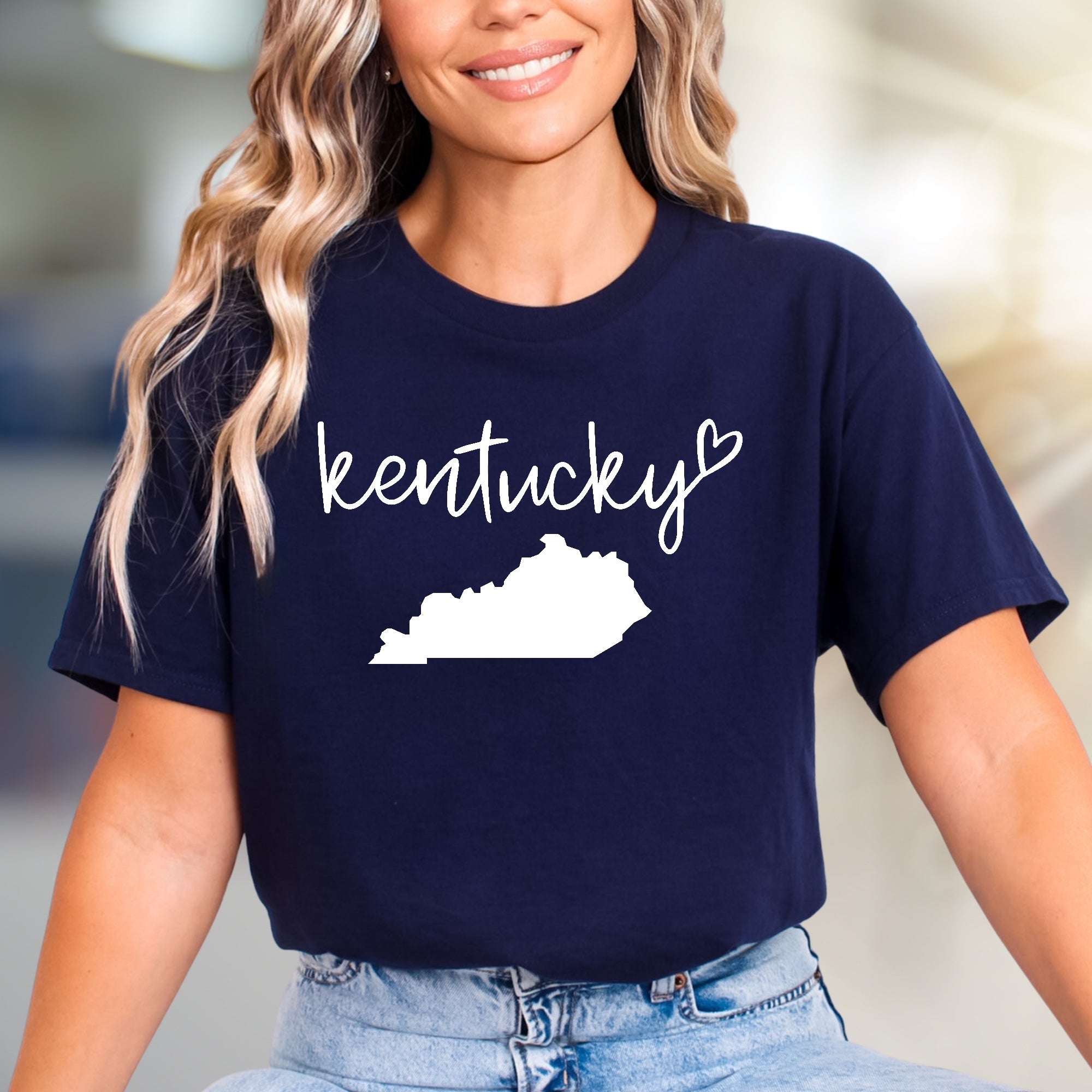 "Kentucky" State Outline Graphic Tee, a Hometown Love Pick for Souvenir