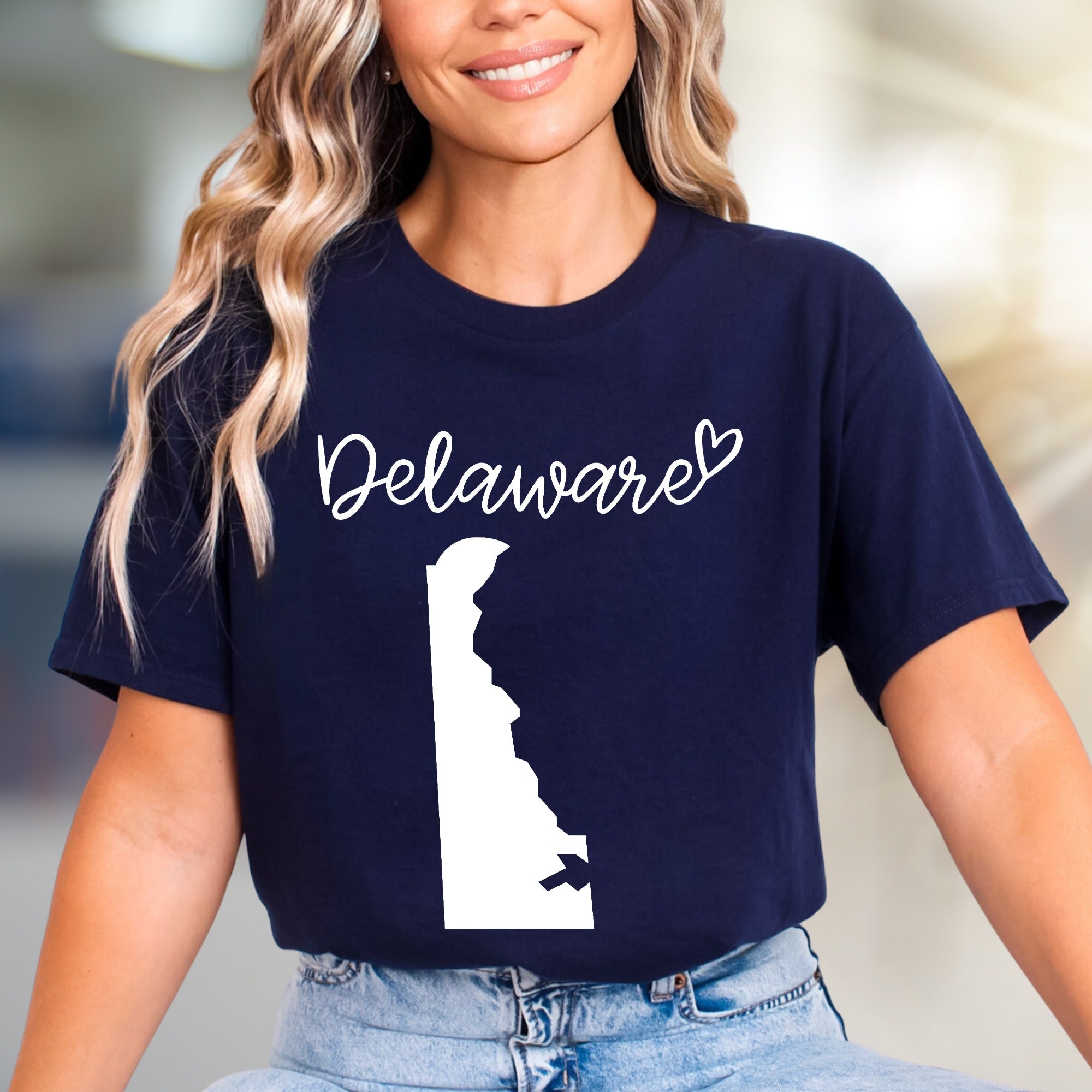"Delaware" State Map Graphic Tee, a Hometown Pride Pick for Residents & Fans