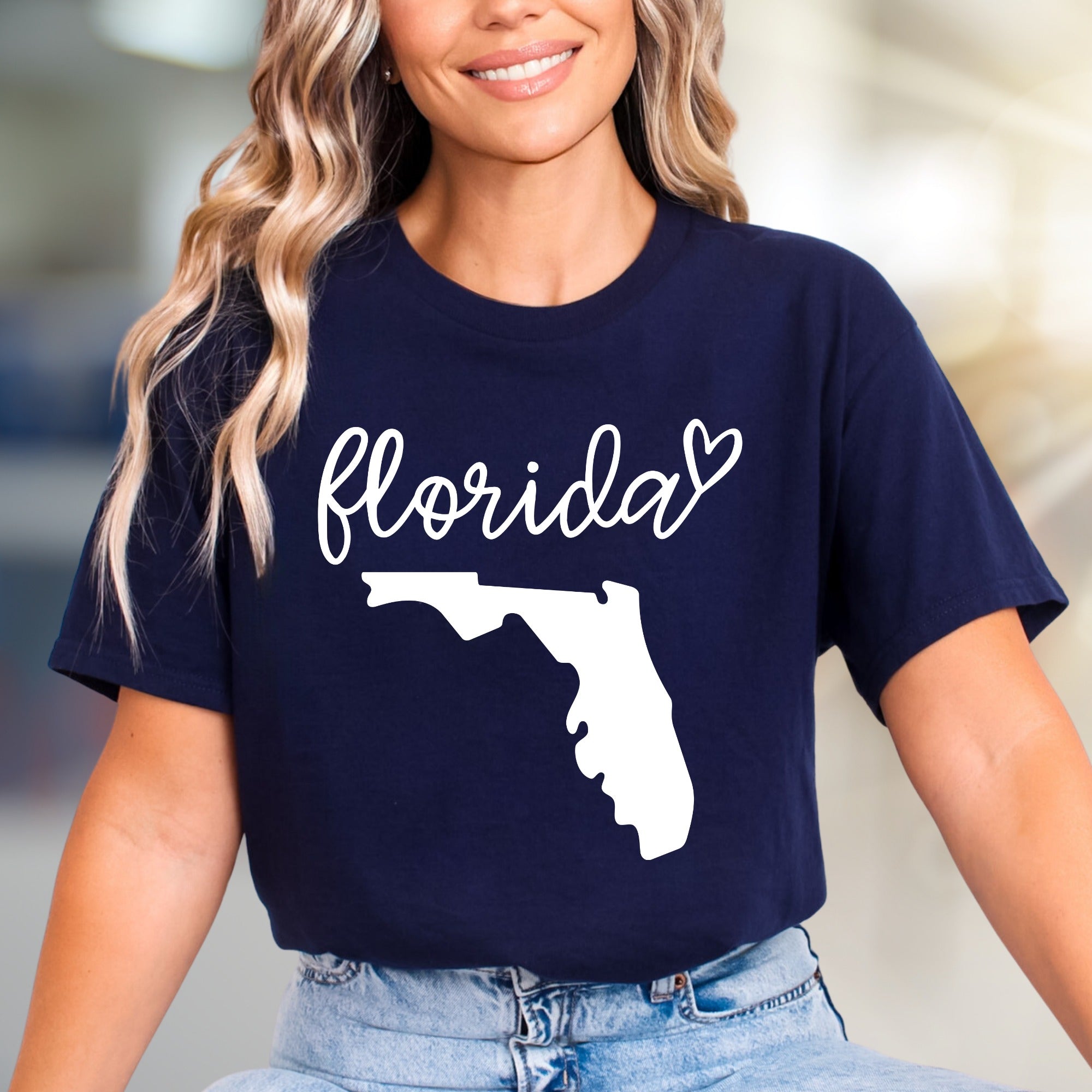"Florida" State Outline & Script Graphic Tee, a Sunshine State Pick for Travelers