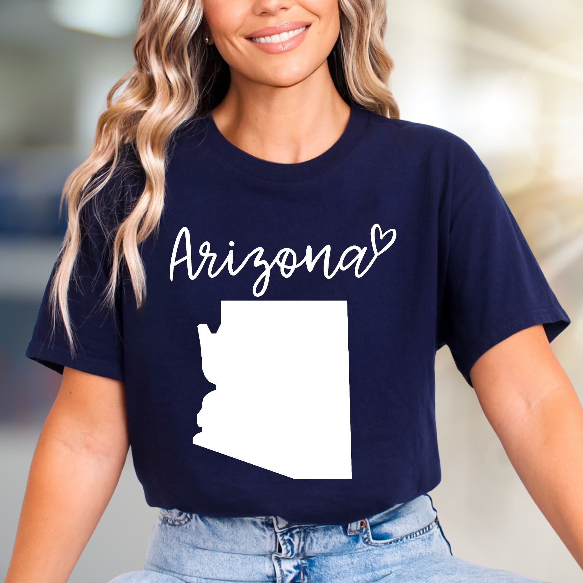 "Arizona" Outline Graphic Tee, A State Love Pick for Locals & Travelers