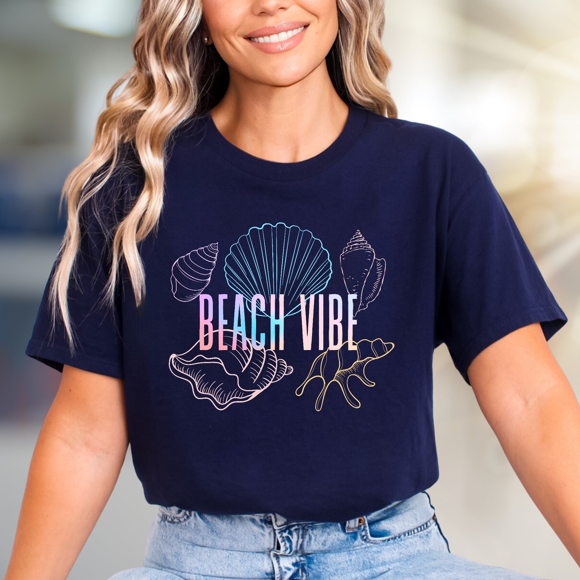 "BEACH VIBE" Seashell Gradient Graphic Tee, a Coastal Chic Pick for Ocean Lovers