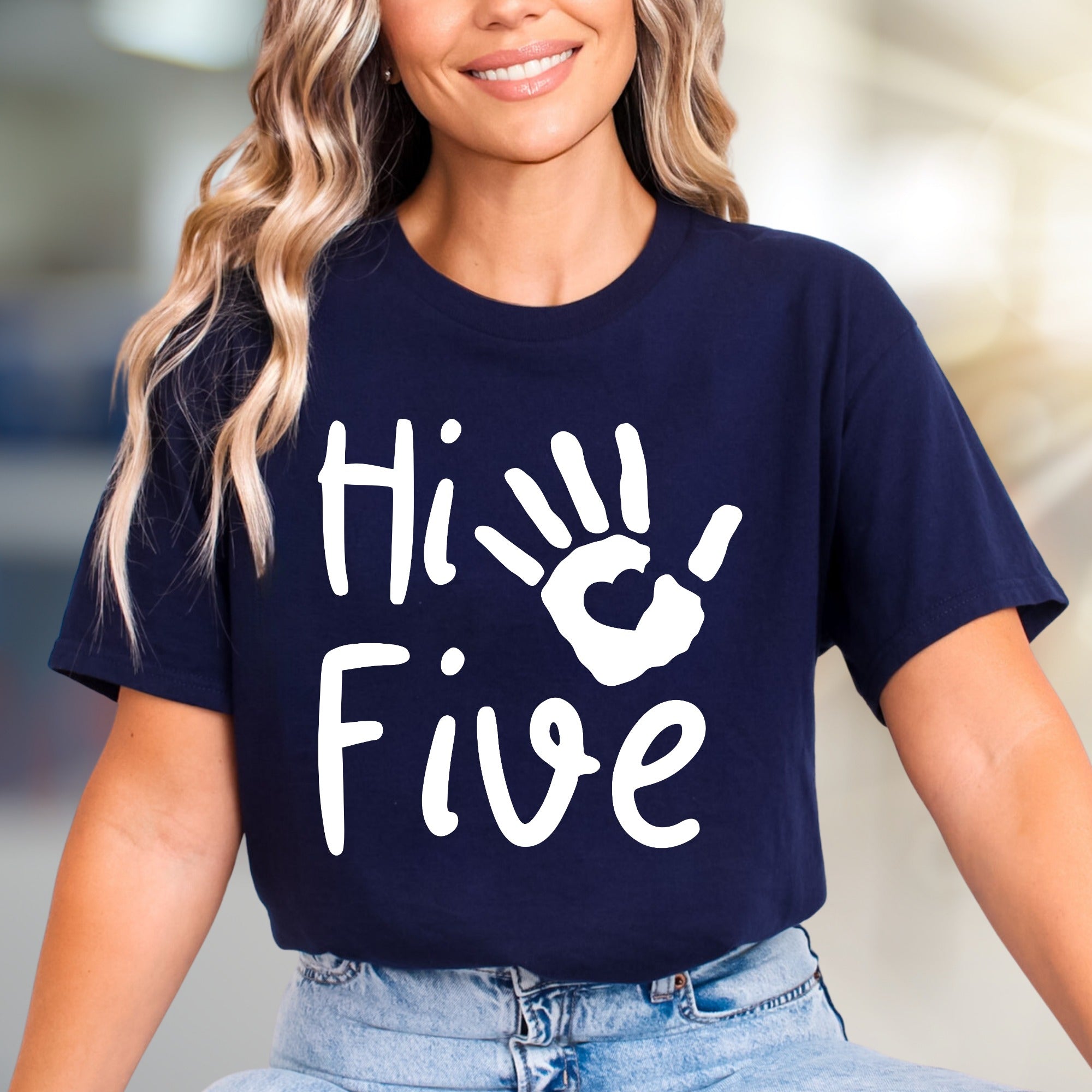 "Hi Five" Handprint Graphic Tee, a Playful Pick for Enthusiasts