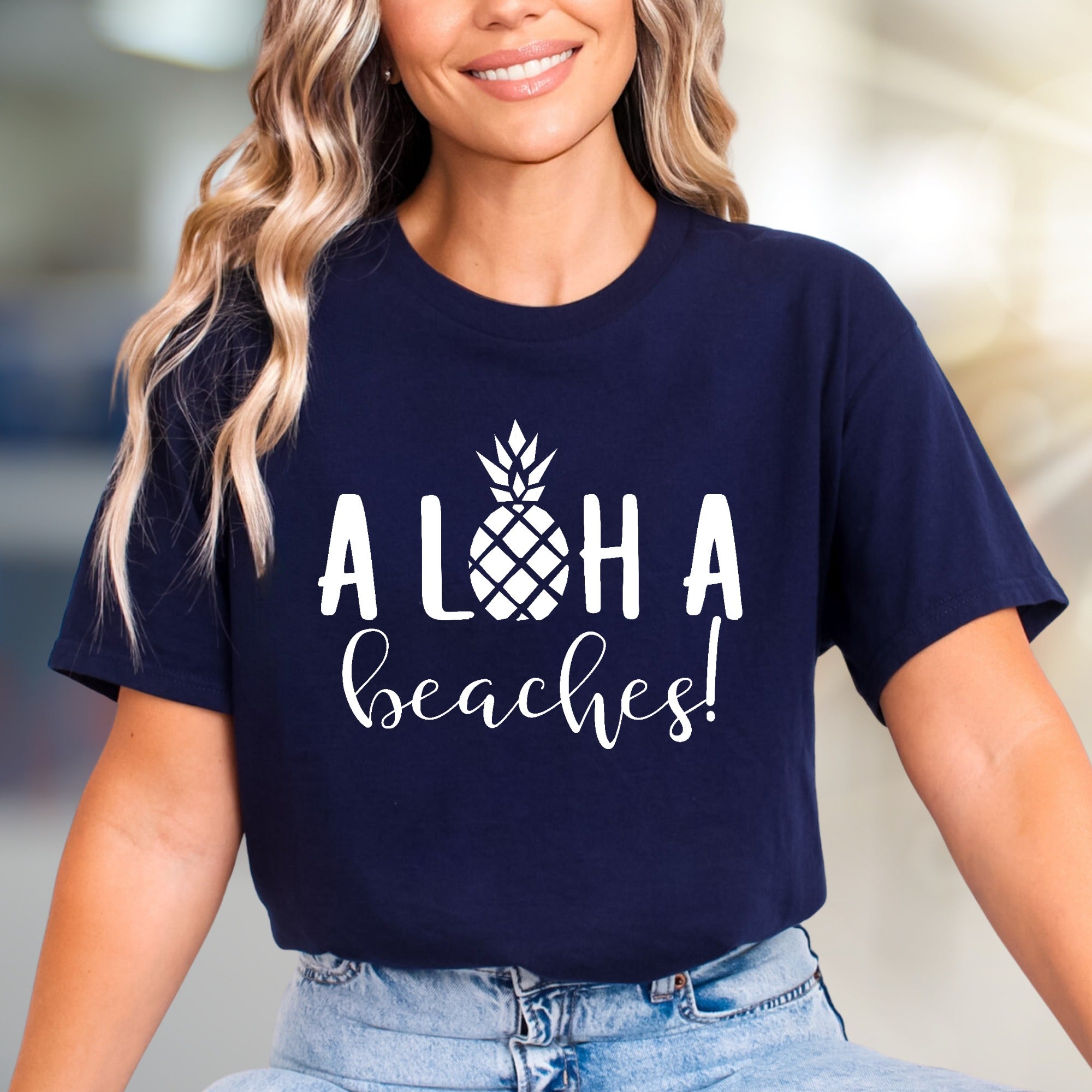 "ALOHA beaches!" Pineapple Graphic Tee, a Tropical Vibe for Island Lovers