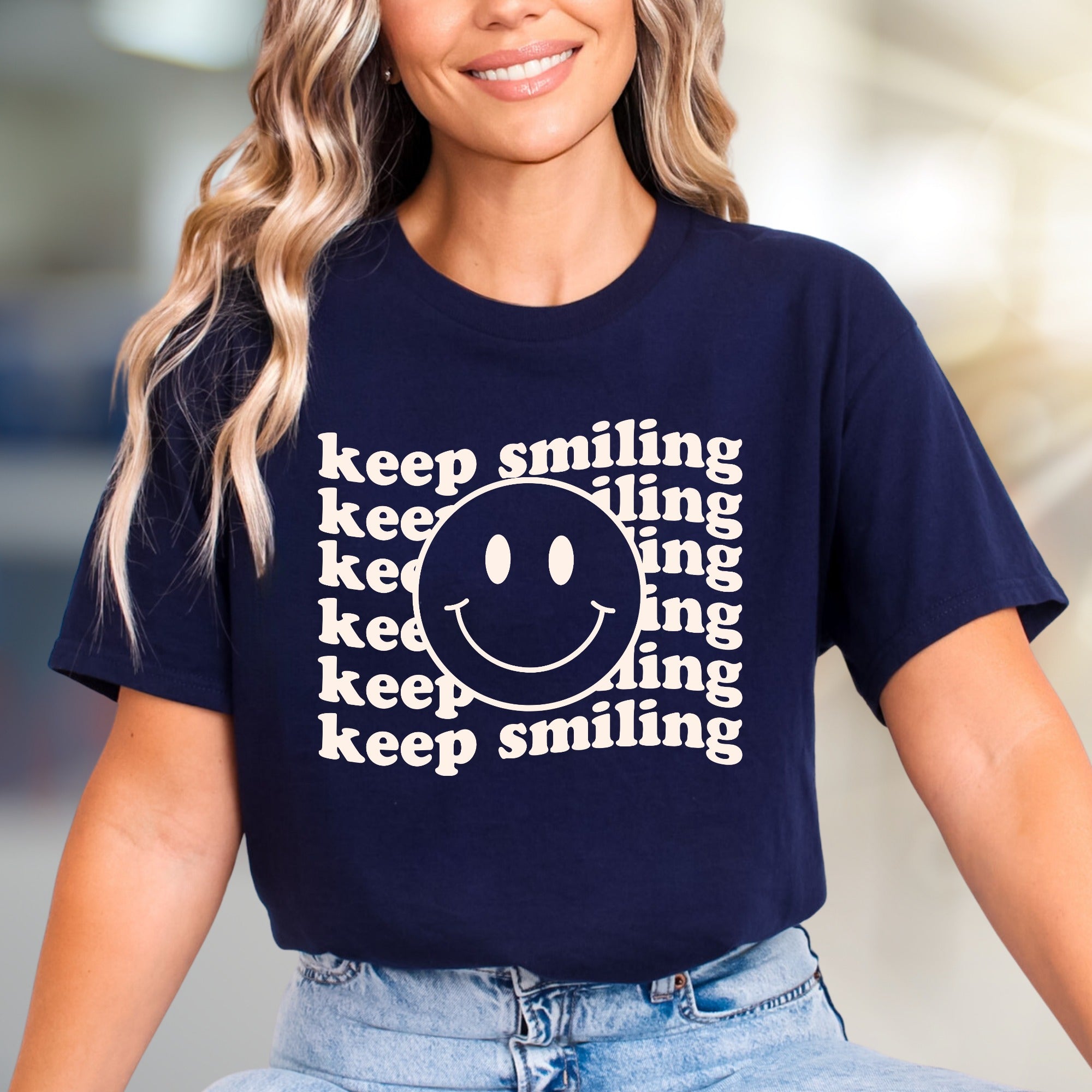 "keep smiling" Retro Smiley Face Graphic Tee, a Positive Vibe Pick for Everyone