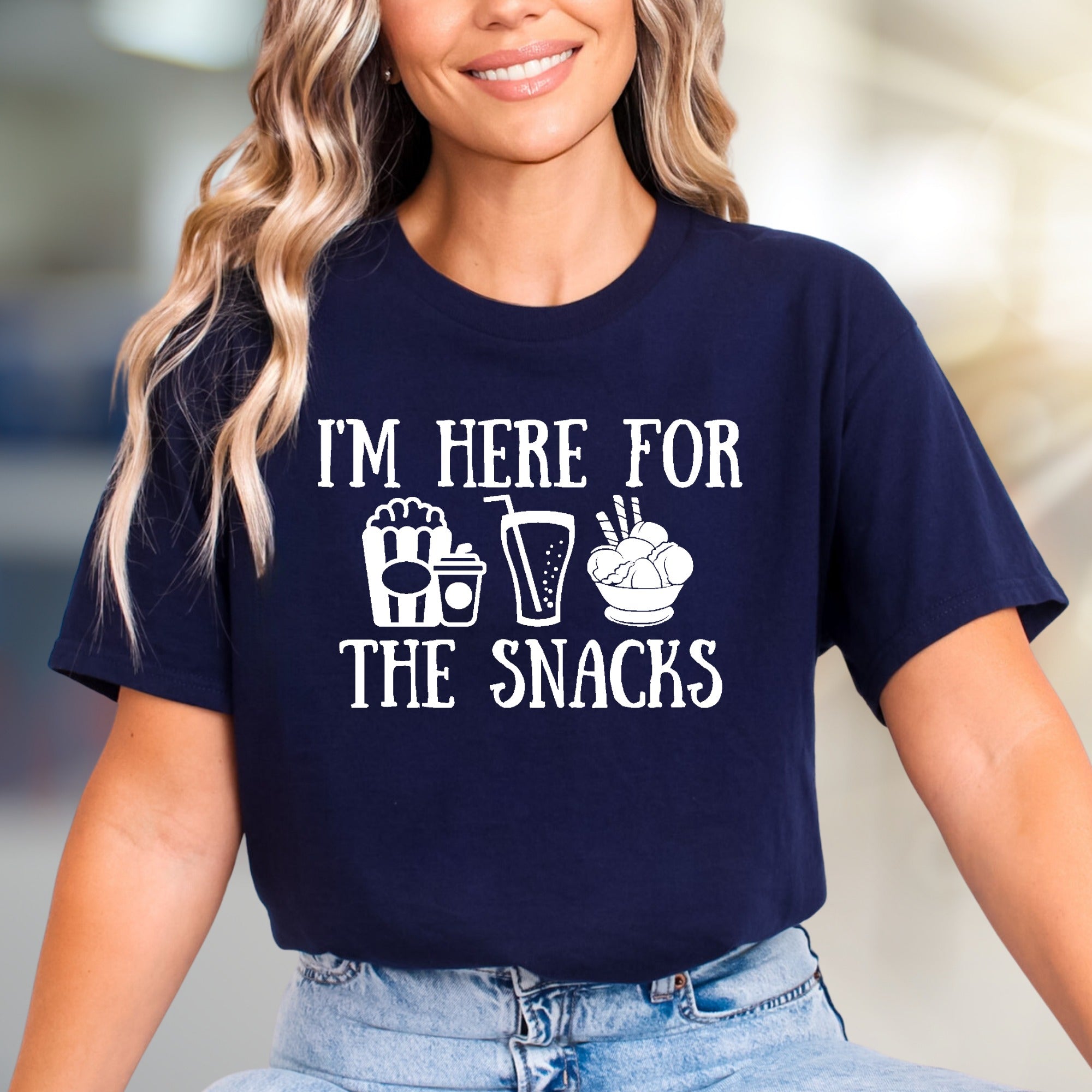 "I'm Here for the Snacks" Foodie Graphic Tee, a Casual Pick for Snack Lovers