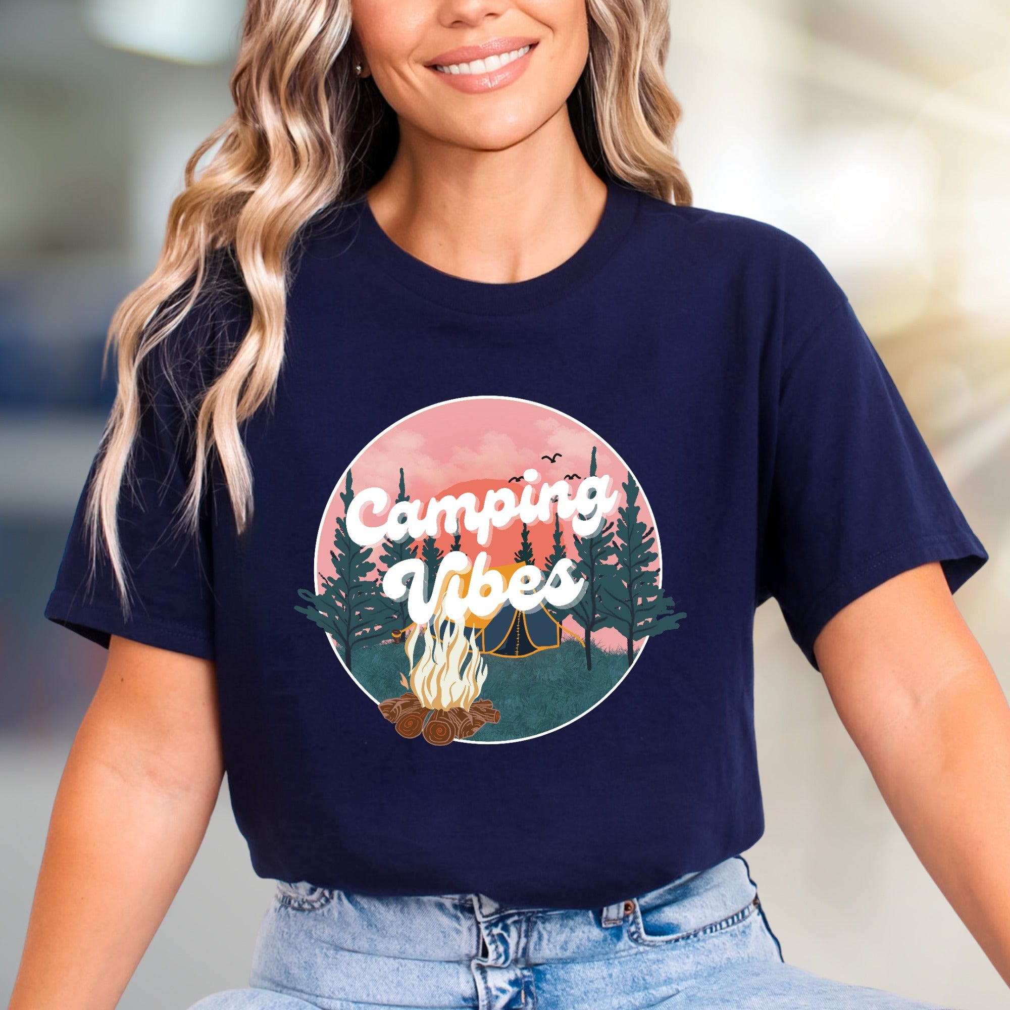 "Camping Vibes" Outdoor Graphic Tee, a Nature-Inspired Pick for Adventurers